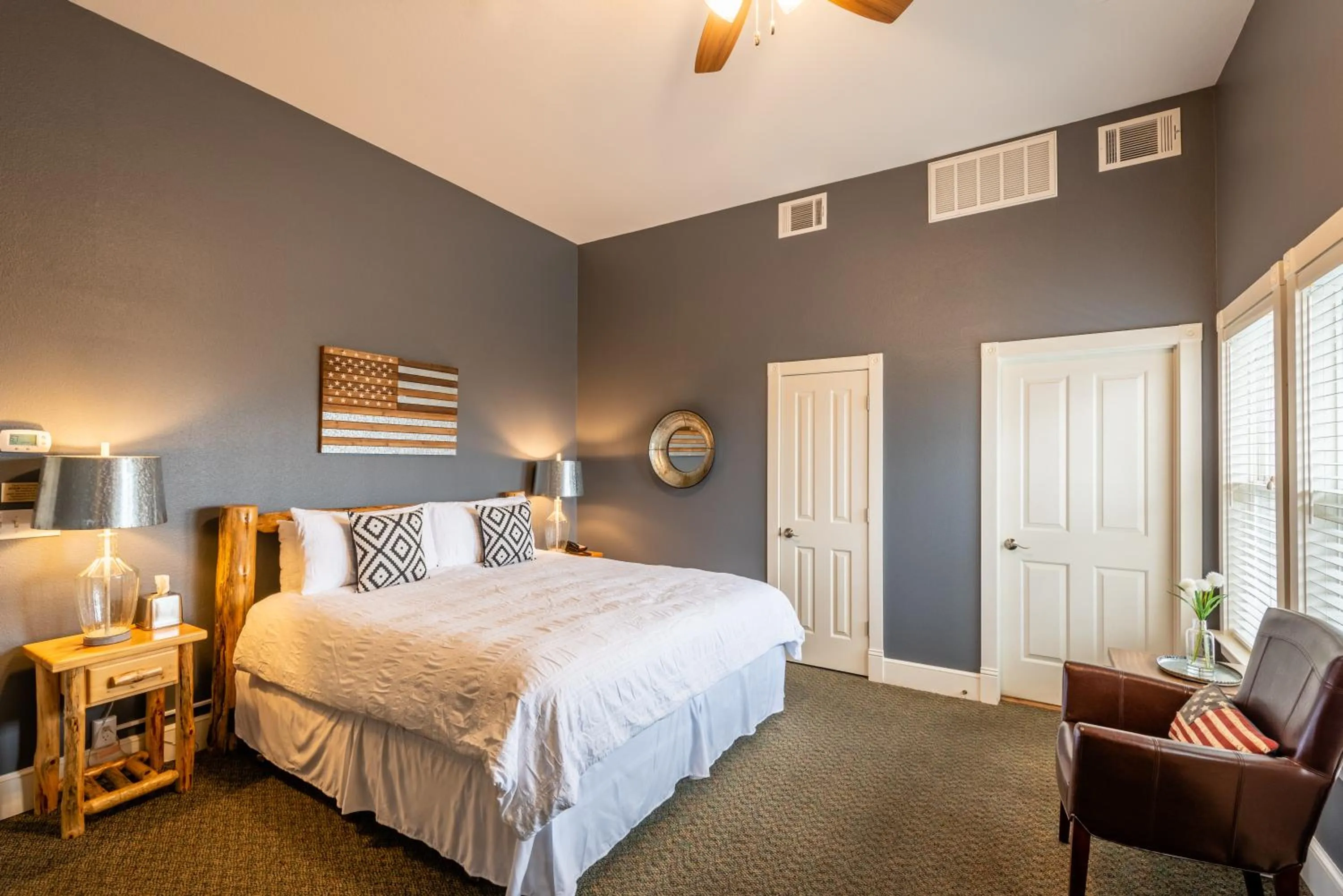 Bed in Gruene River Hotel & Retreat