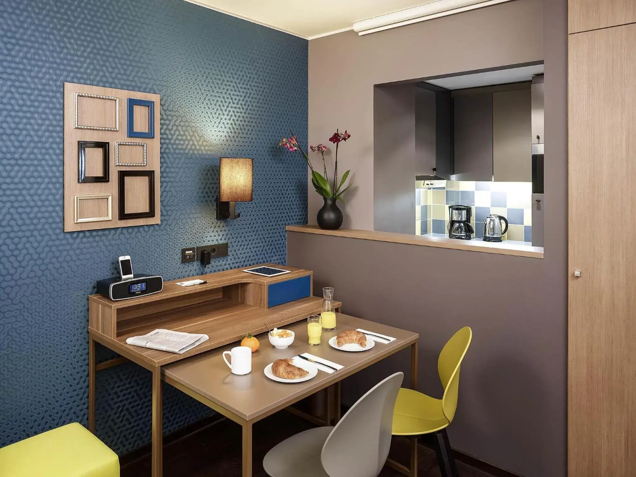 Bedroom in Aparthotel Adagio Köln City Bedroom in Aparthotel Adagio Köln City