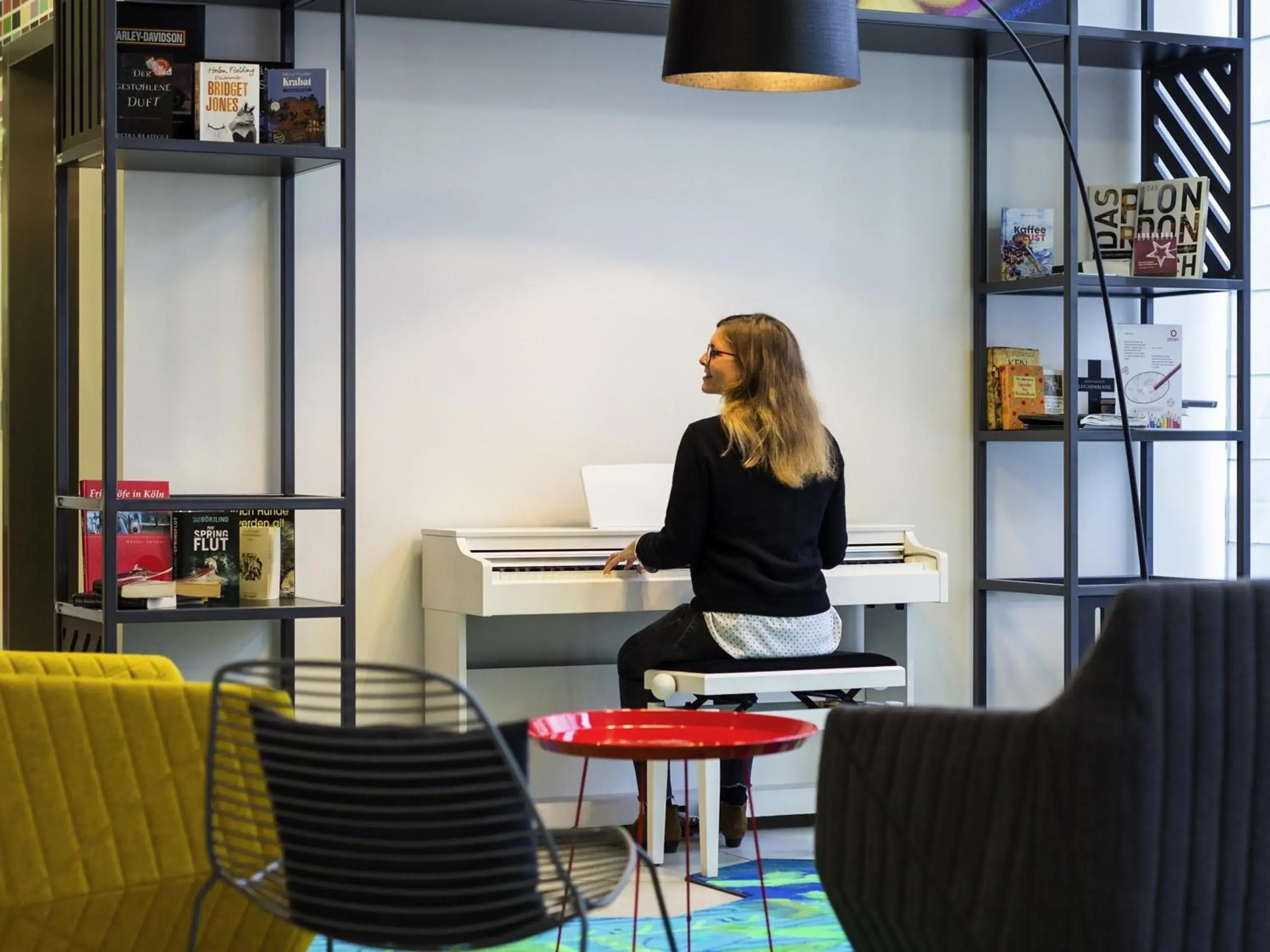 Property building in Aparthotel Adagio Köln City Property building in Aparthotel Adagio Köln City