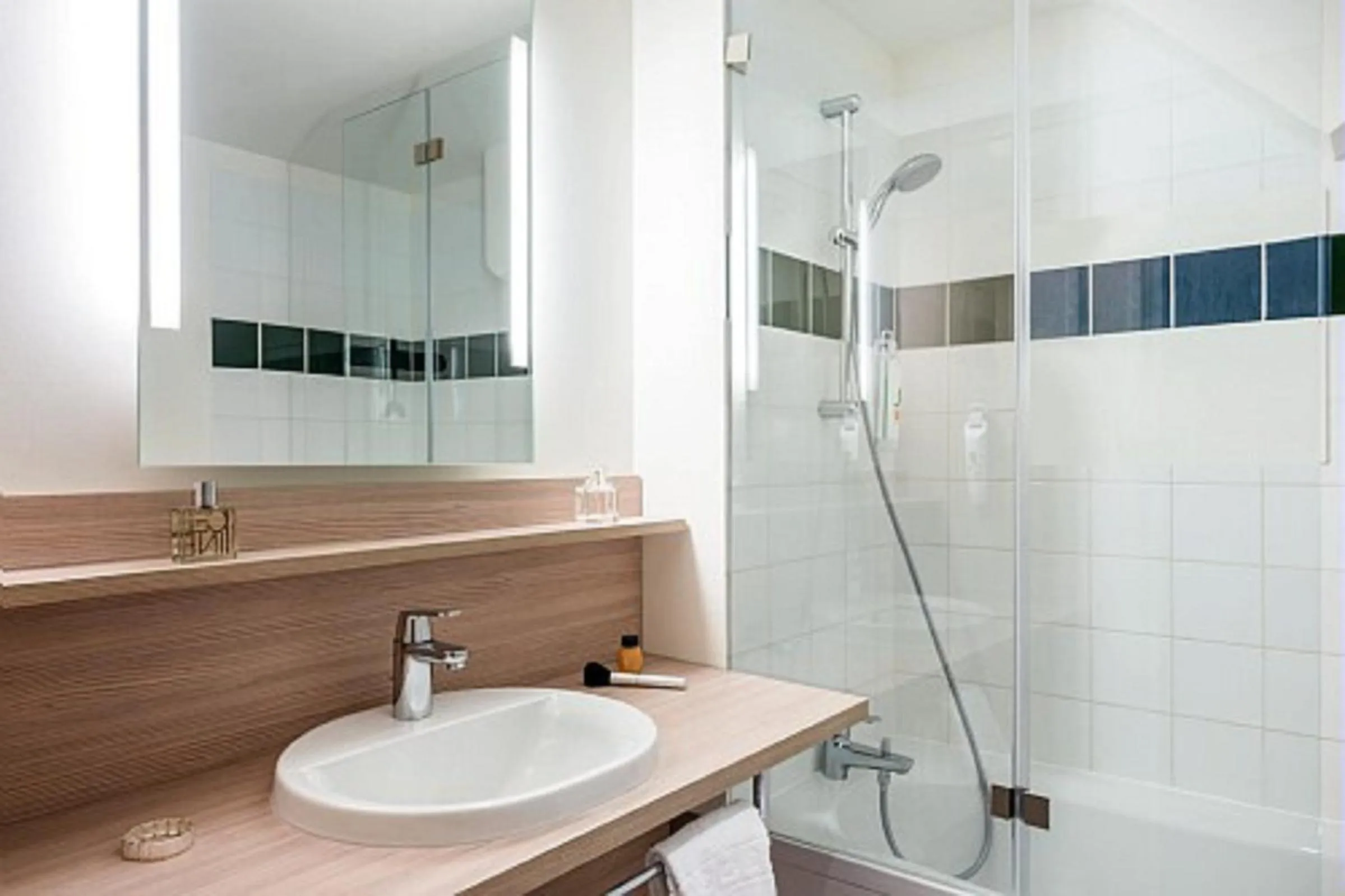 Toilet in ibis Styles Paris Velizy