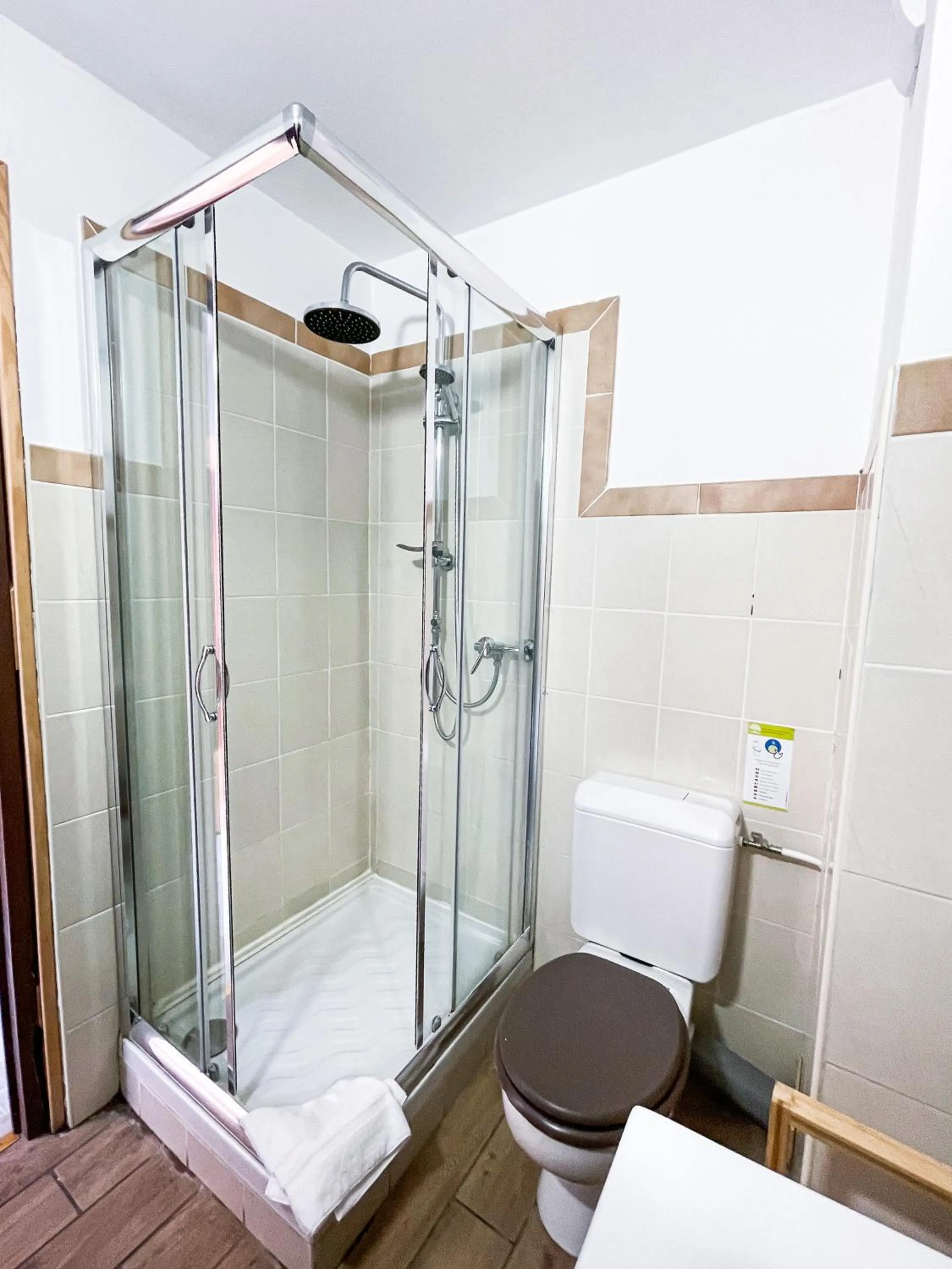 Shower in Atmosphere Hotel