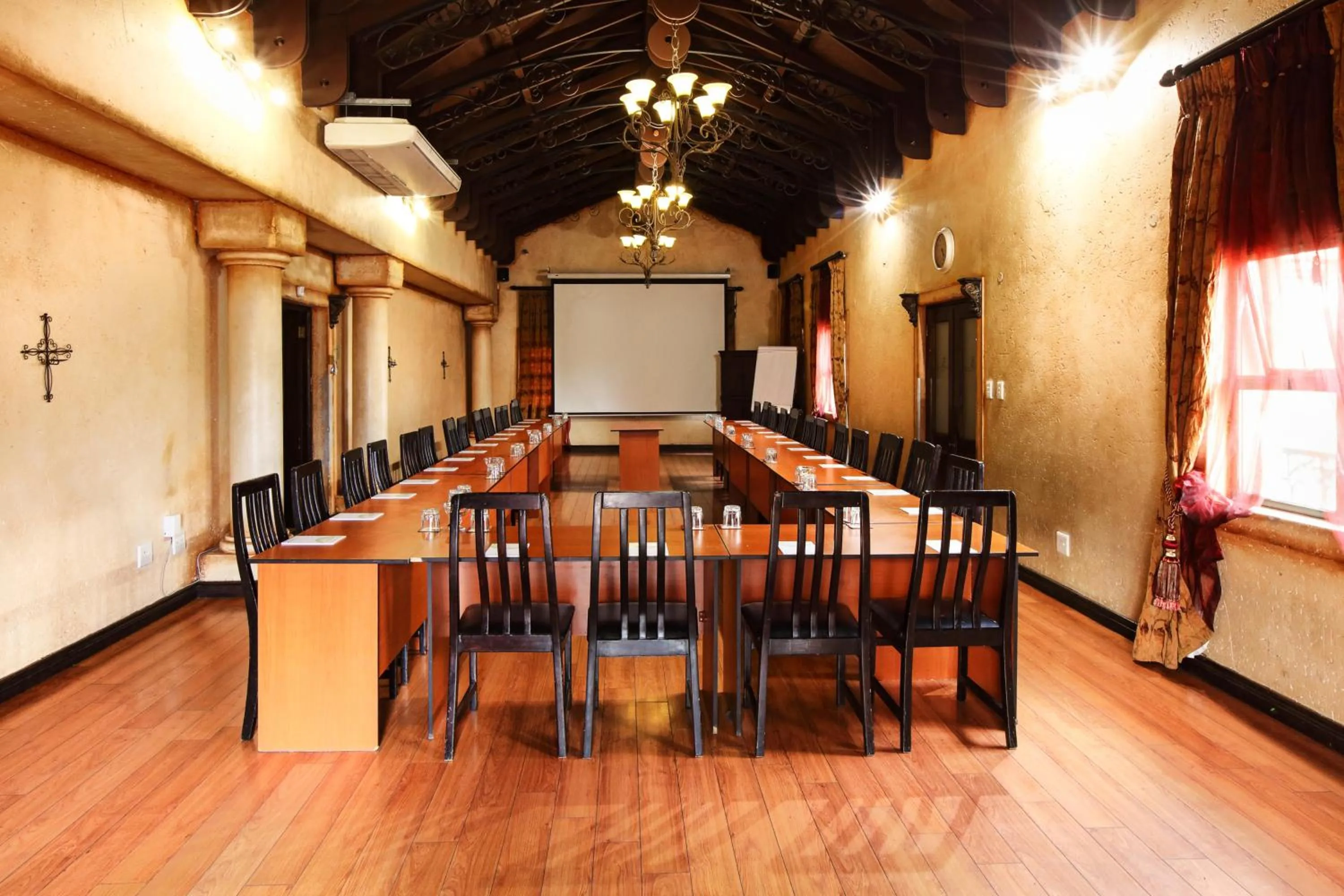 Banquet/Function facilities in Casa Toscana Lodge