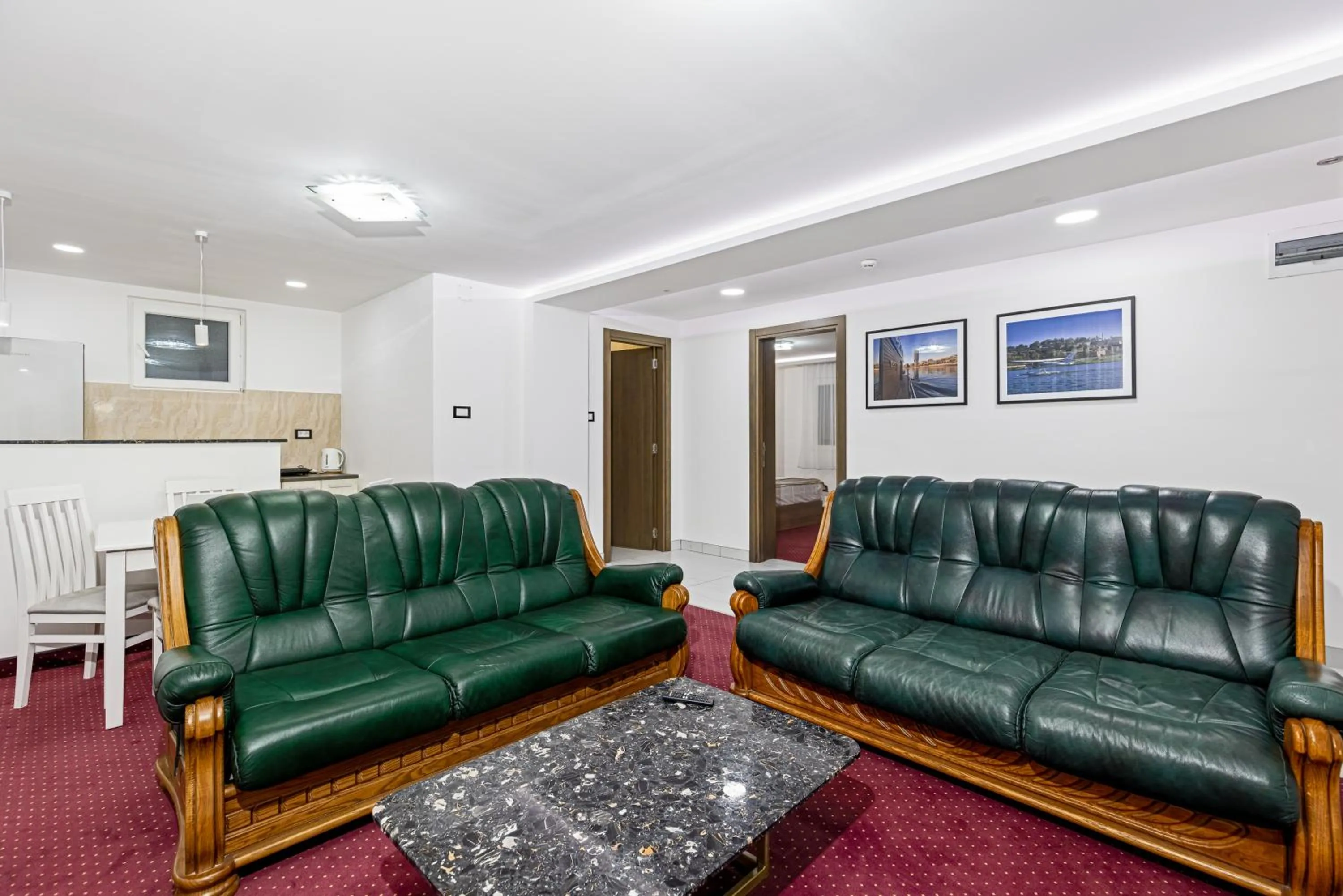 TV and multimedia in ForS Resort & Spa