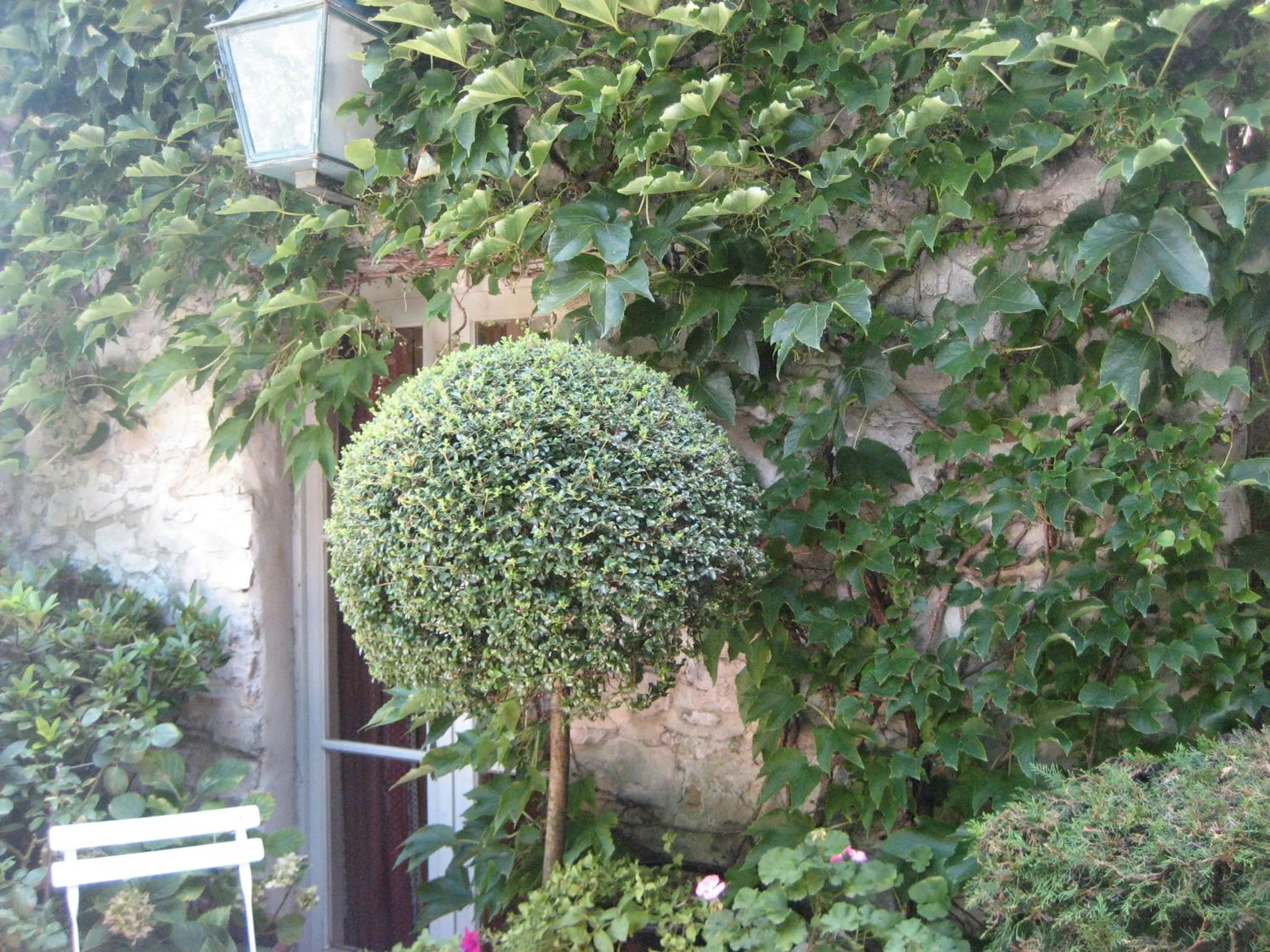 Property building in Maison d'Hôtes de l'Evêché