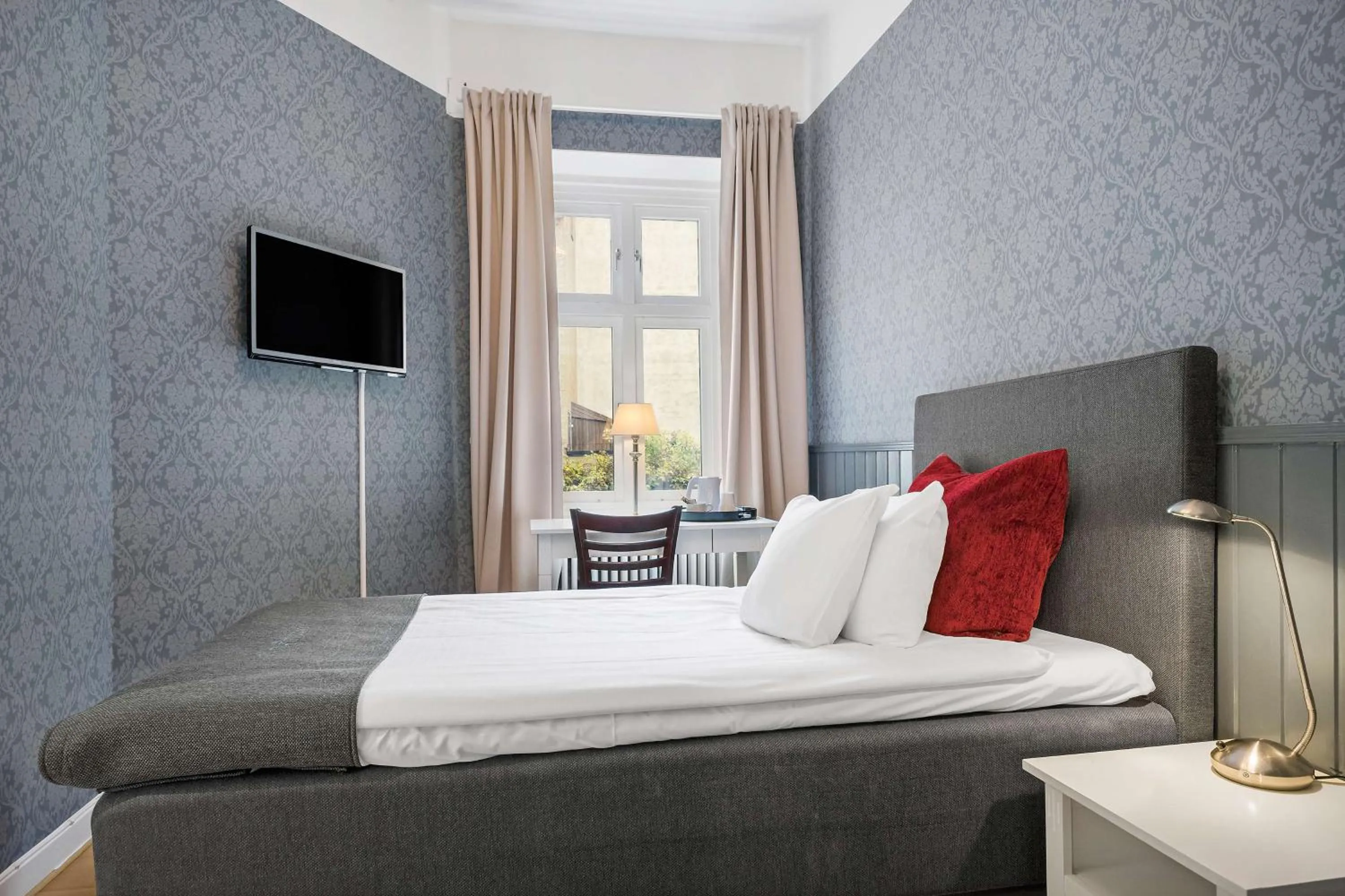 Bedroom, Bed in Hotell Linnéa - Helsingborg