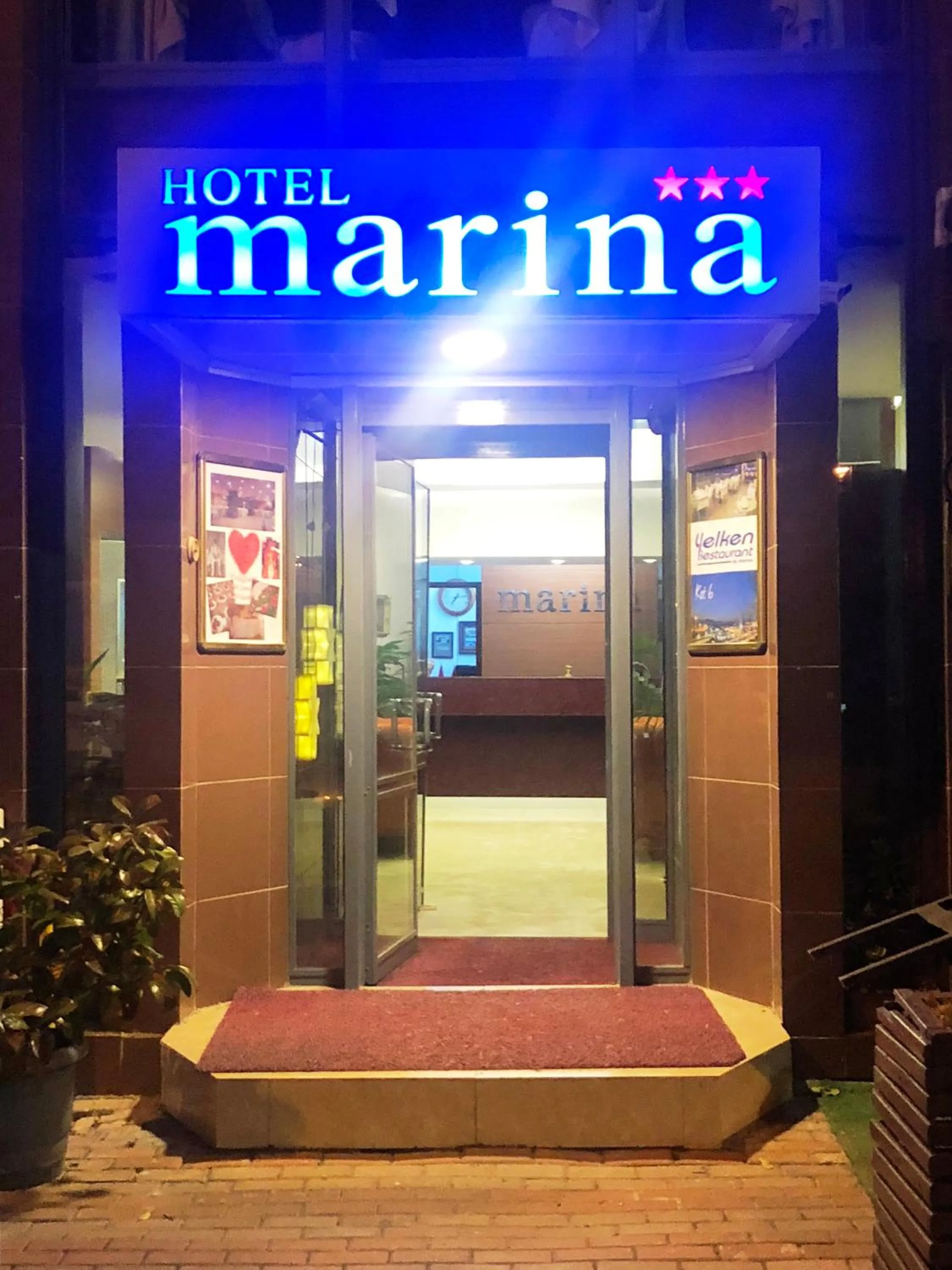 Facade/entrance in Hotel Villa Marina