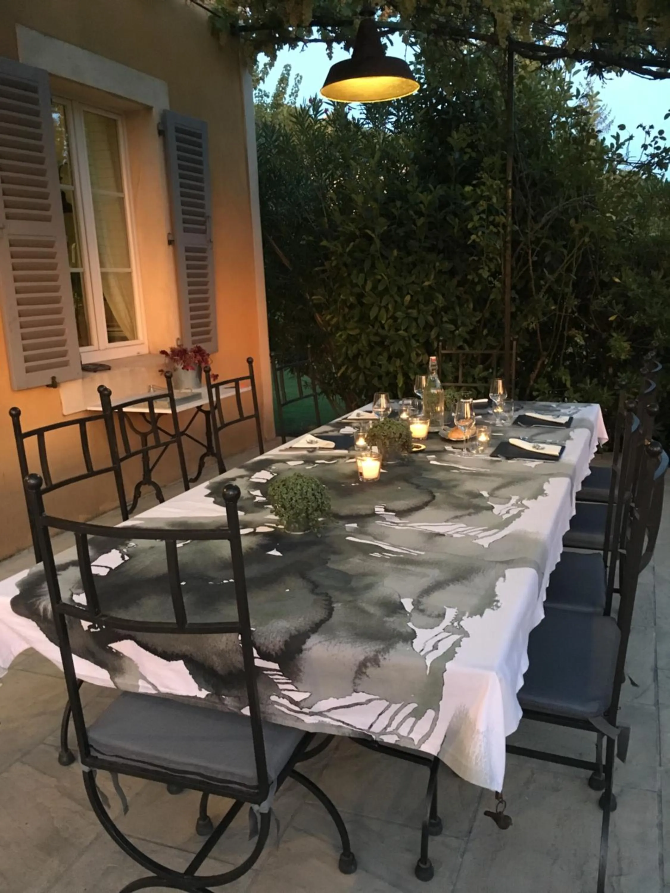 Dining area in La Bastide Tara