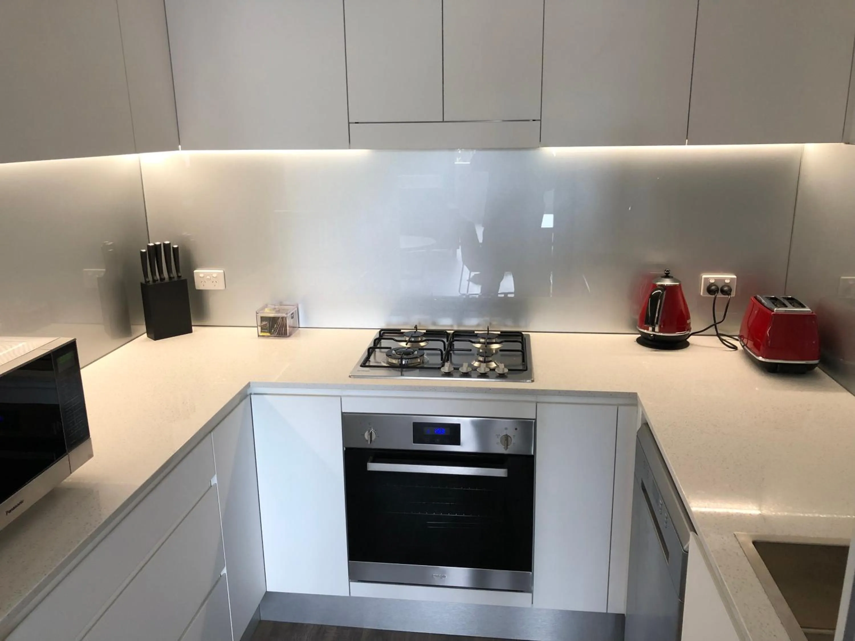 Coffee/tea facilities in Quattro On Young