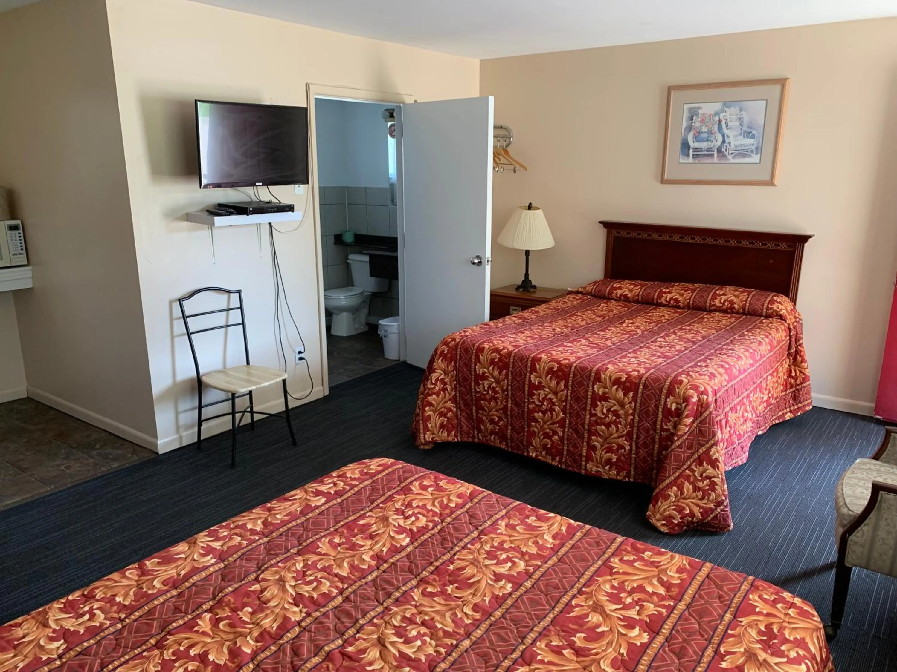 Bedroom, Bed in The Silver Birch Motel