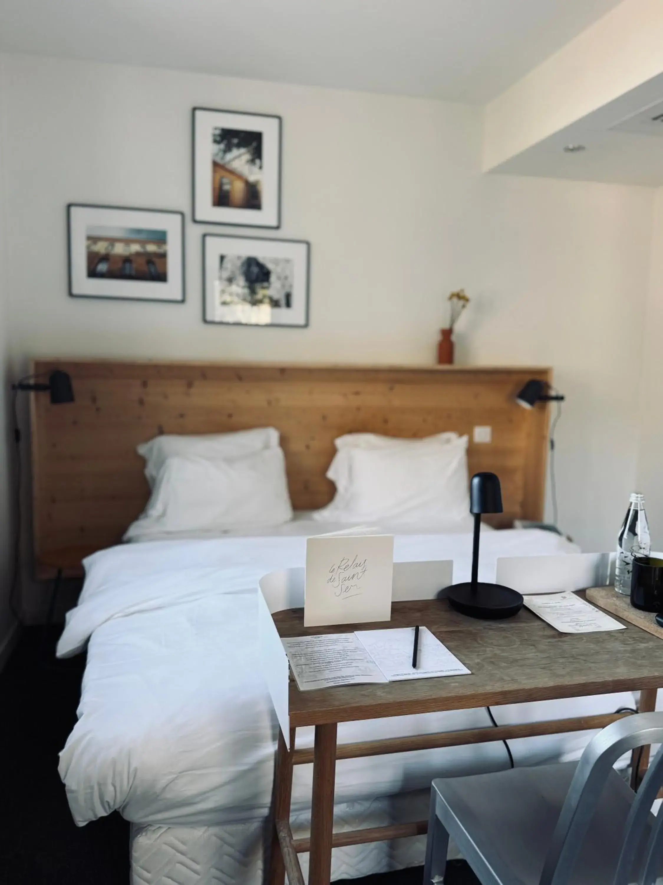 Superior Double Room with Terrace in Le Relais de Saint de Ser Superior Double Room with Terrace in Le Relais de Saint de Ser