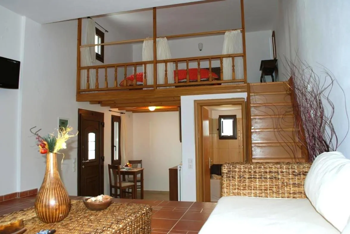 Photo of the whole room in Vina Beach Hotel