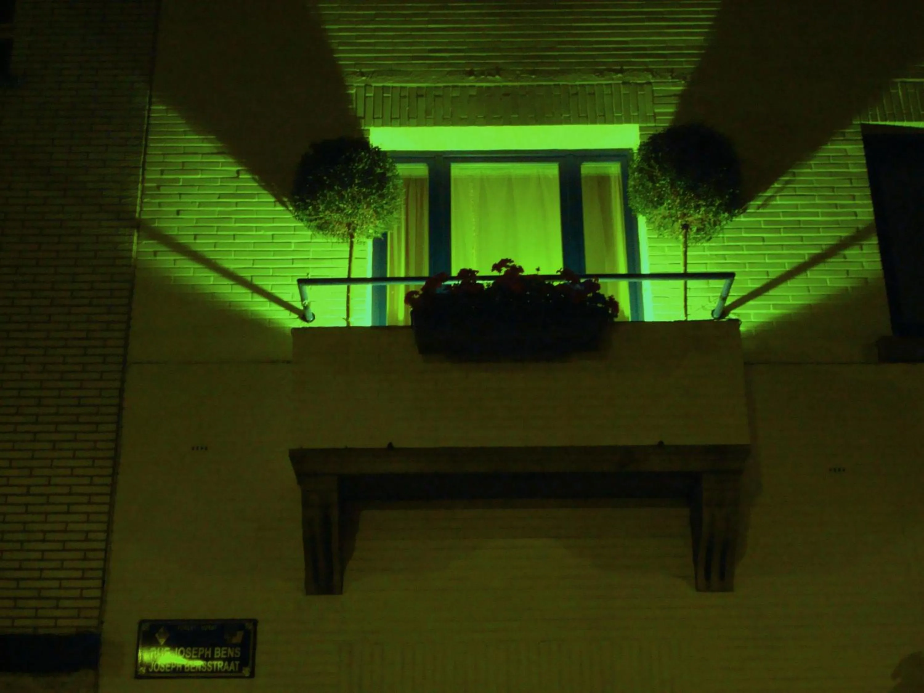 Facade/entrance in Brigitte & Alain