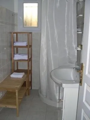 Shower in La Milane
