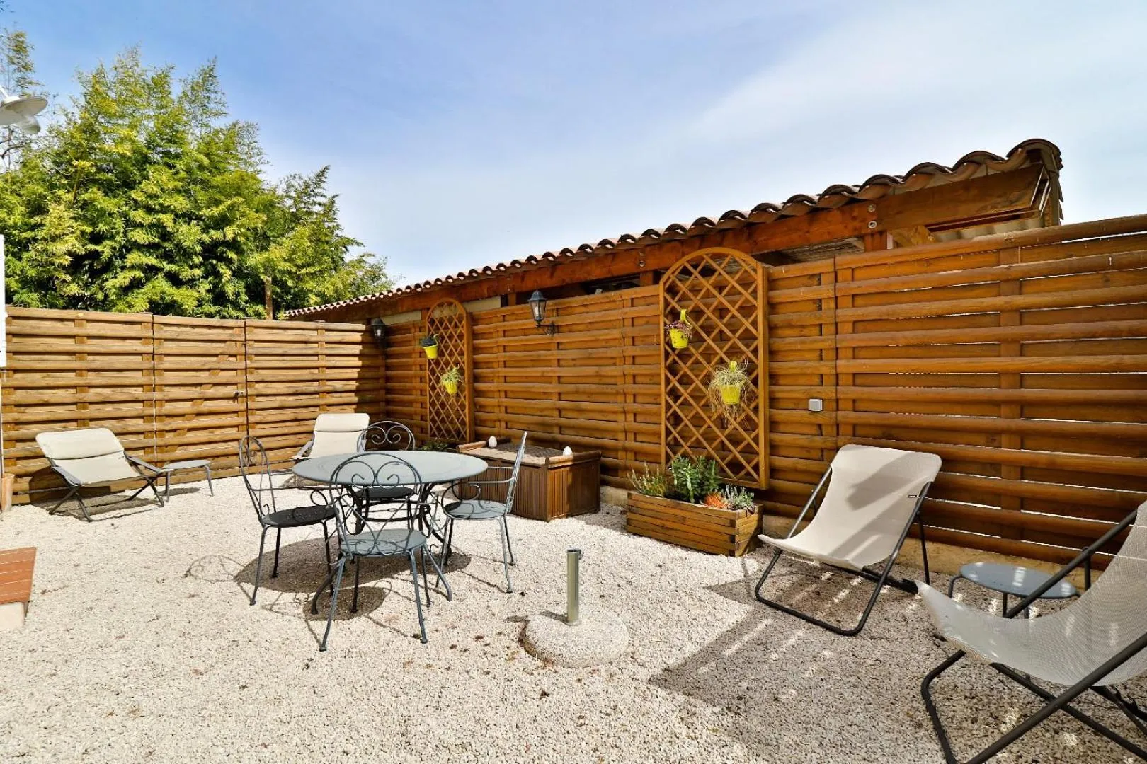 Patio in La Milane