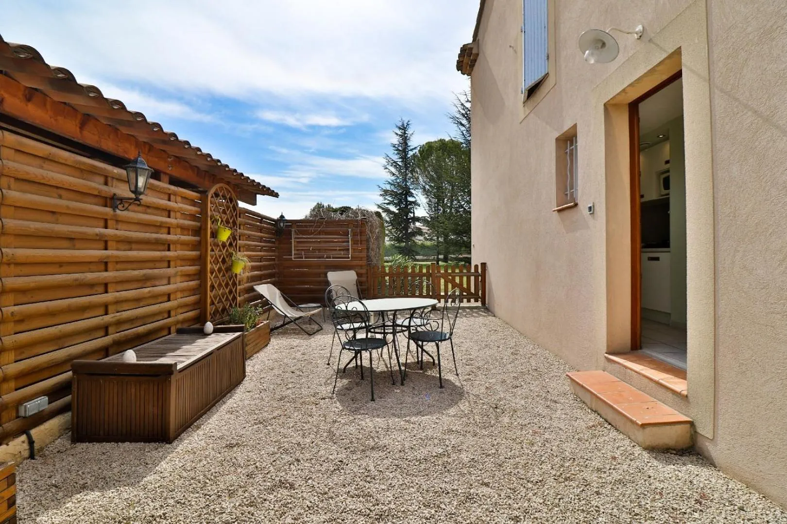 Patio in La Milane