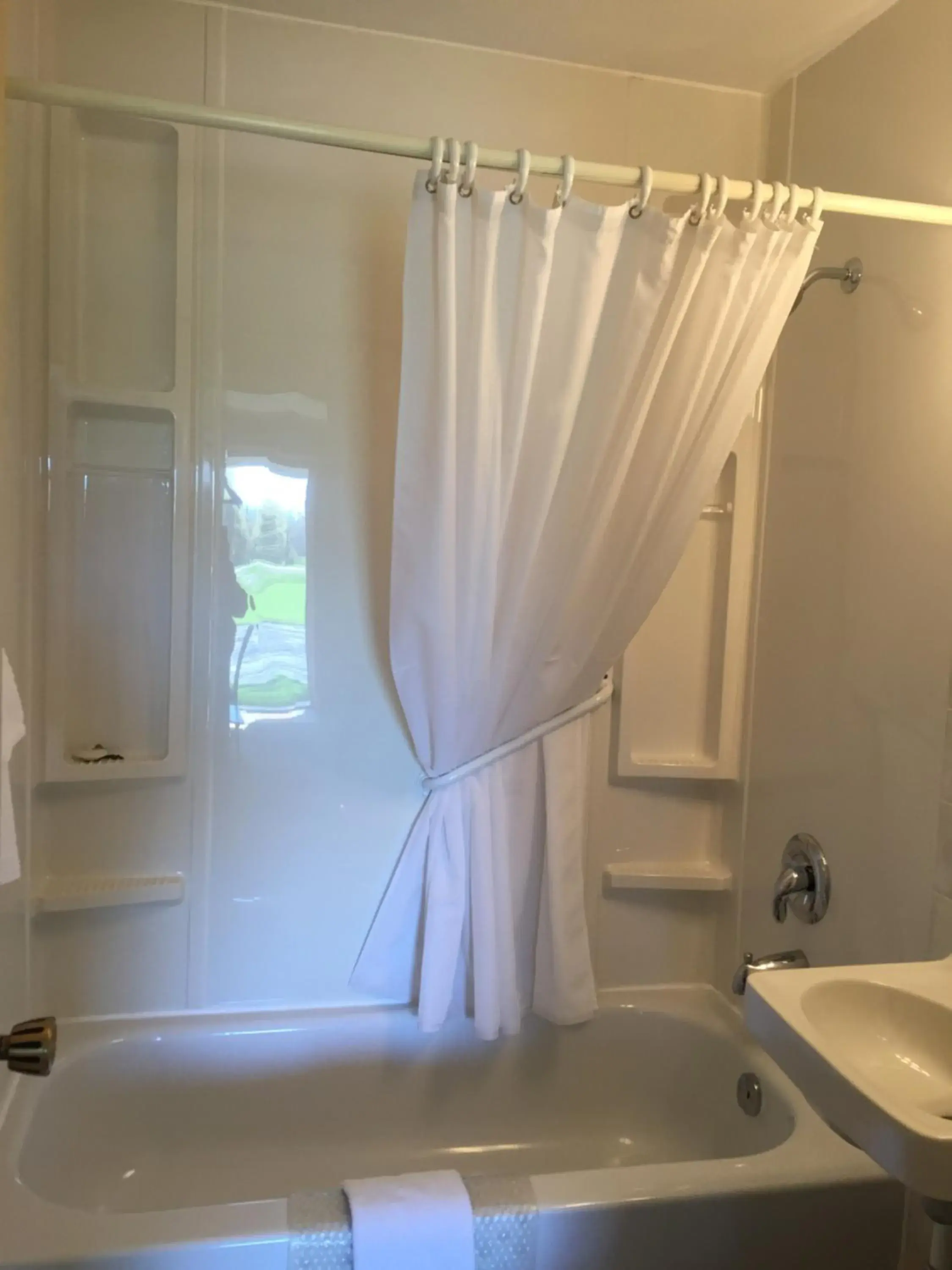 Queen Room with Two Queen Beds in Dunlop Motel Queen Room with Two Queen Beds in Dunlop Motel