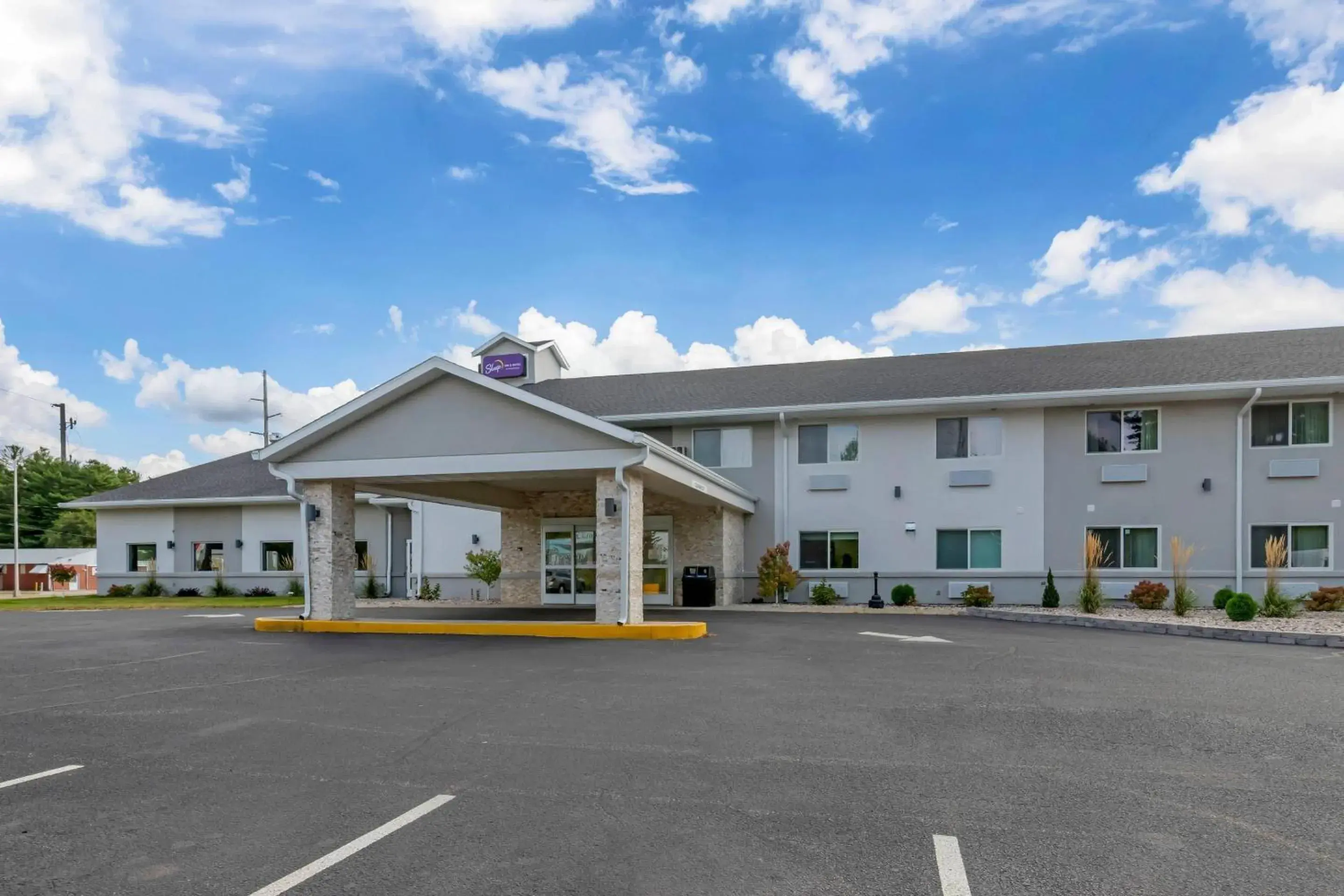 Sleep Inn & Suites Wisconsin Dells - Lake Delton Sleep Inn & Suites Wisconsin Dells - Lake Delton