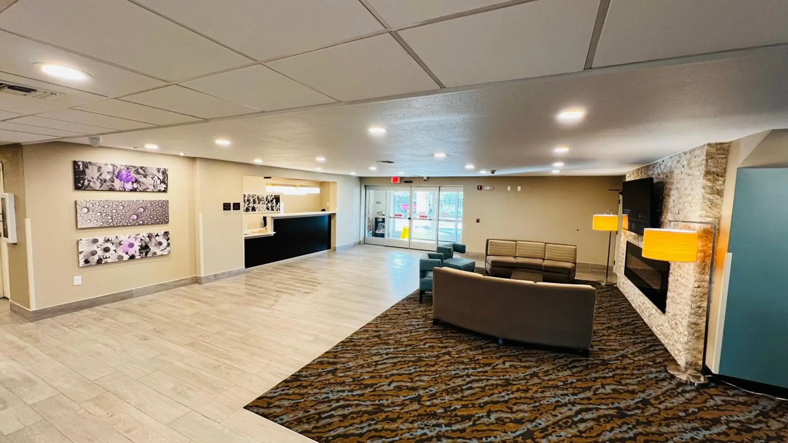 Property building in Sleep Inn & Suites Wisconsin Dells - Lake Delton Property building in Sleep Inn & Suites Wisconsin Dells - Lake Delton