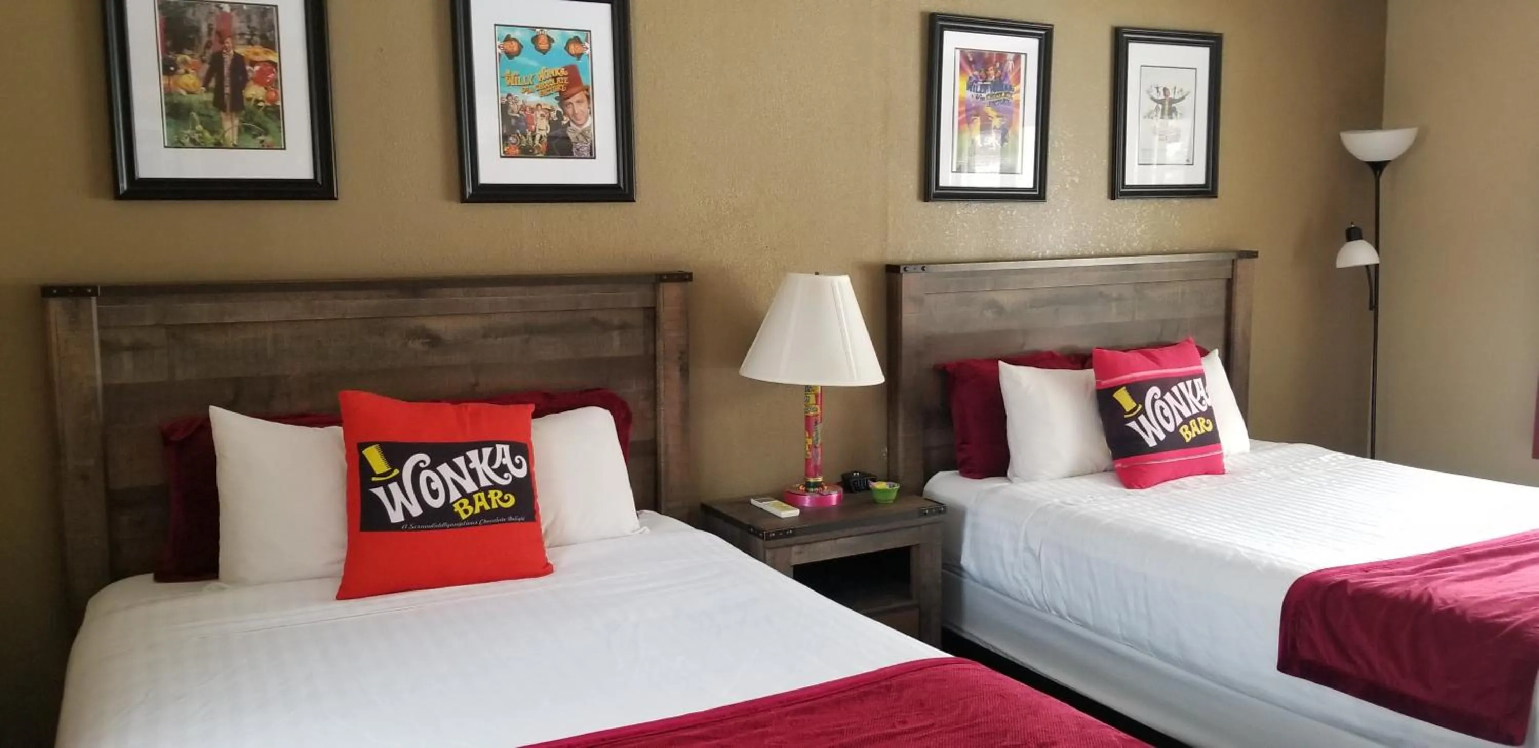 Bed in Middlebury Sweets Motel