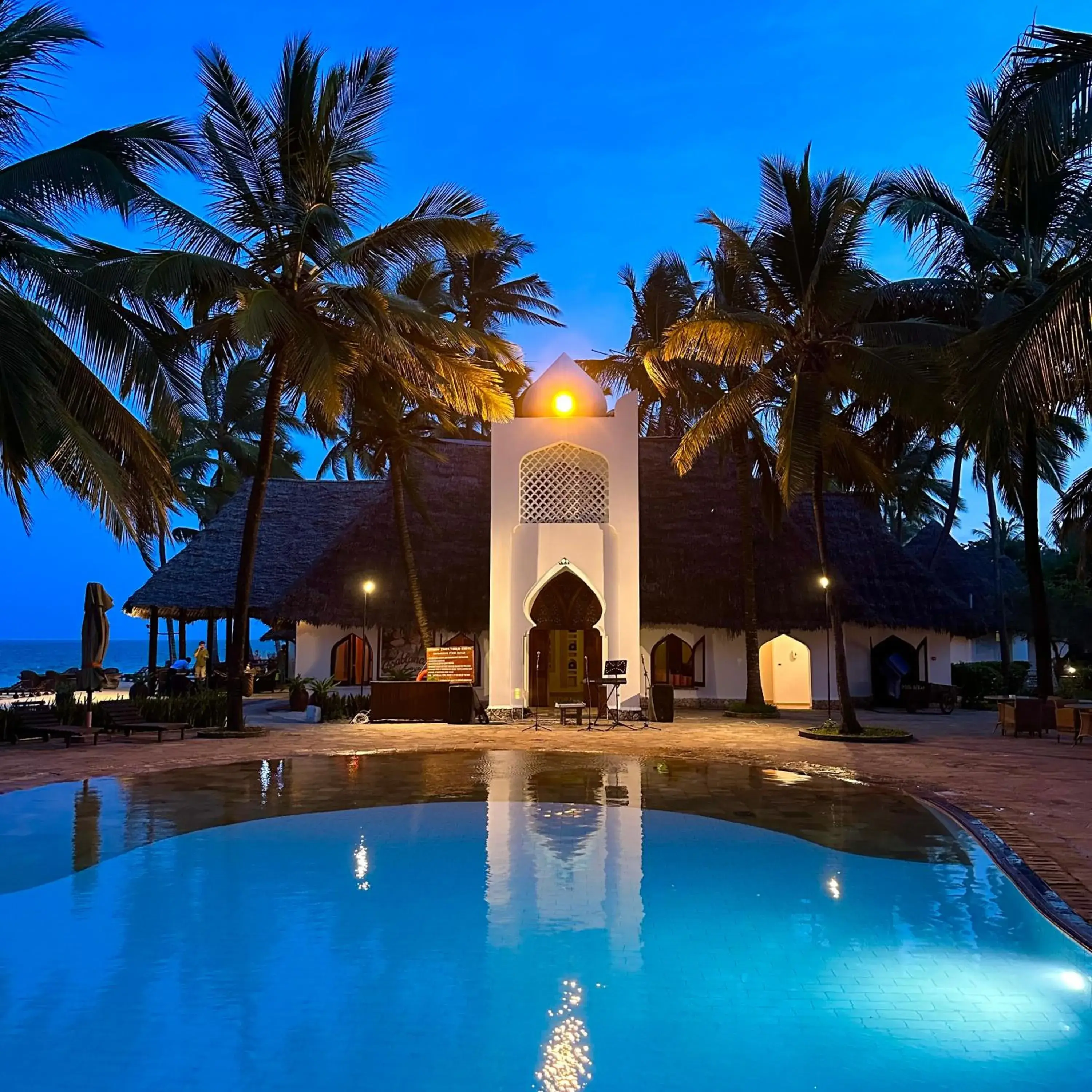 Pool view in Sultan Sands Island Resort & Spa Pool view in Sultan Sands Island Resort & Spa