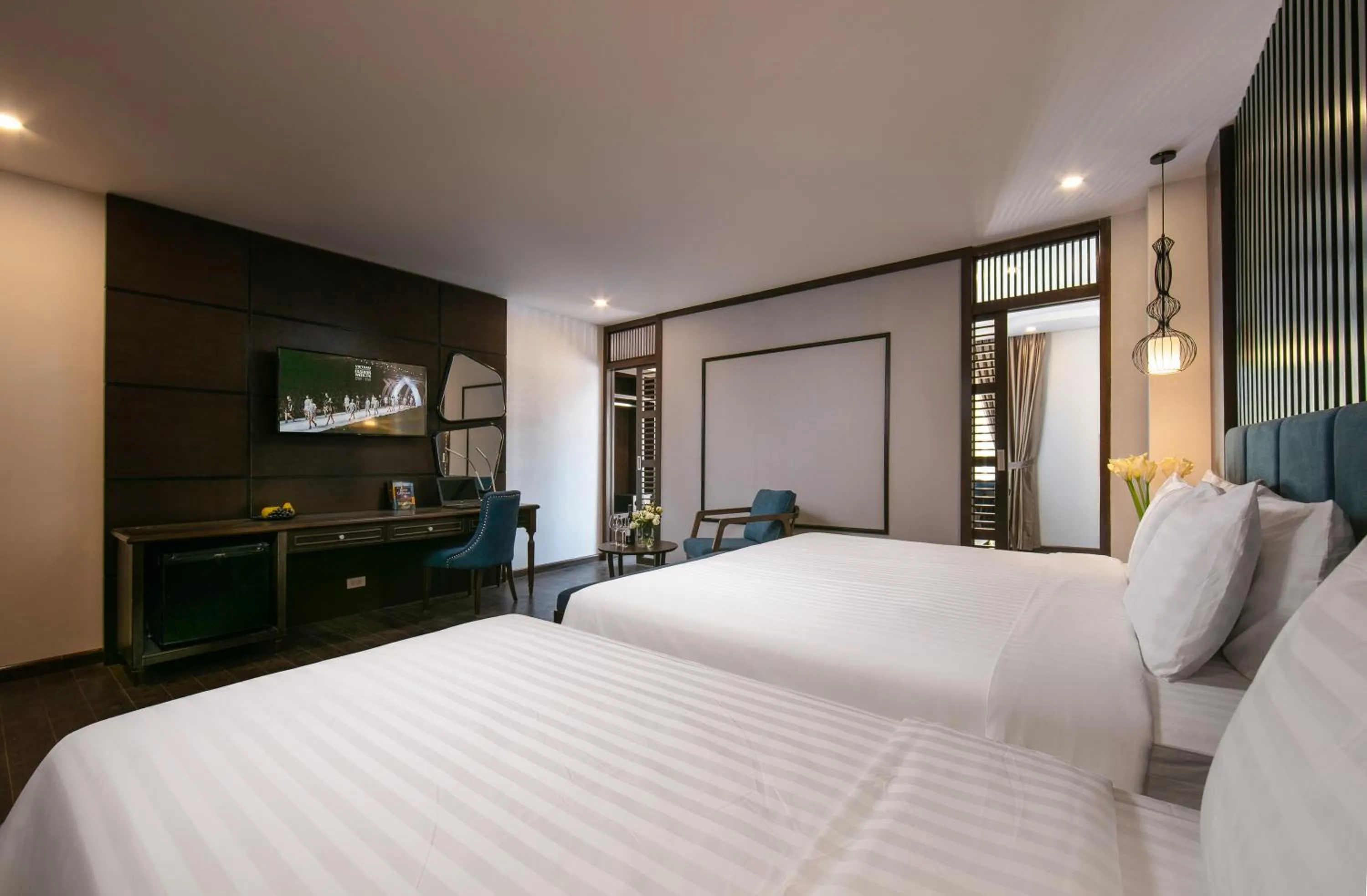 Bed in Azalea Parkview Hotel