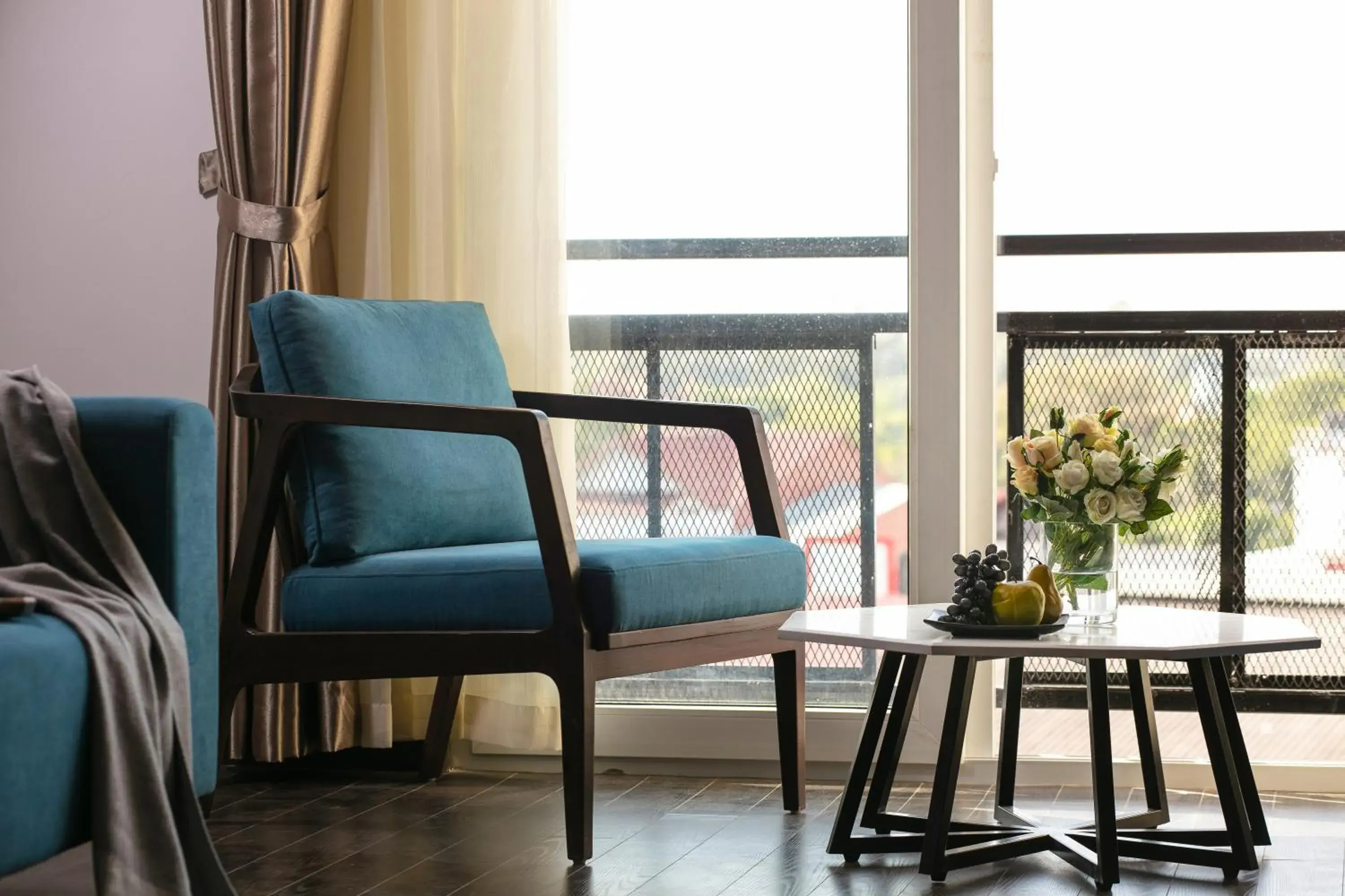 Balcony/Terrace in Azalea Parkview Hotel Balcony/Terrace in Azalea Parkview Hotel