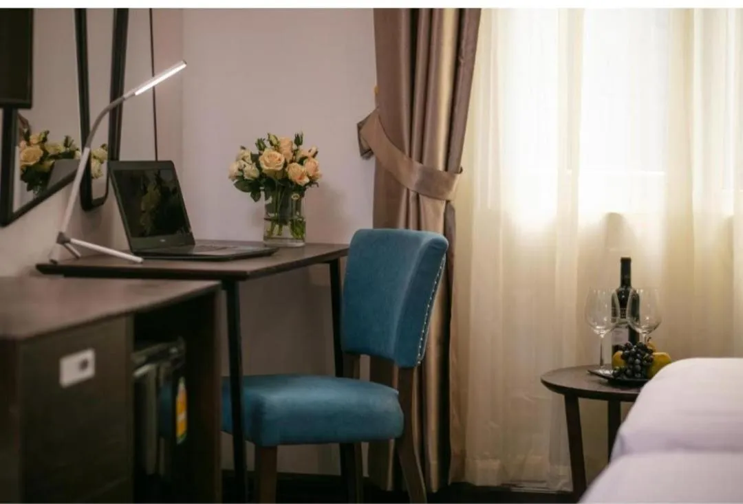 Bed in Azalea Parkview Hotel