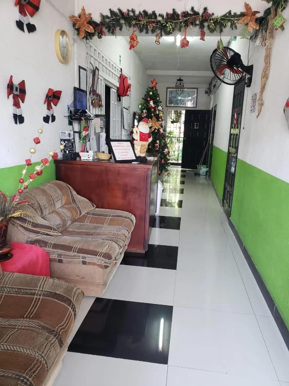 Staff in Posada Nativa Trinsan Centro