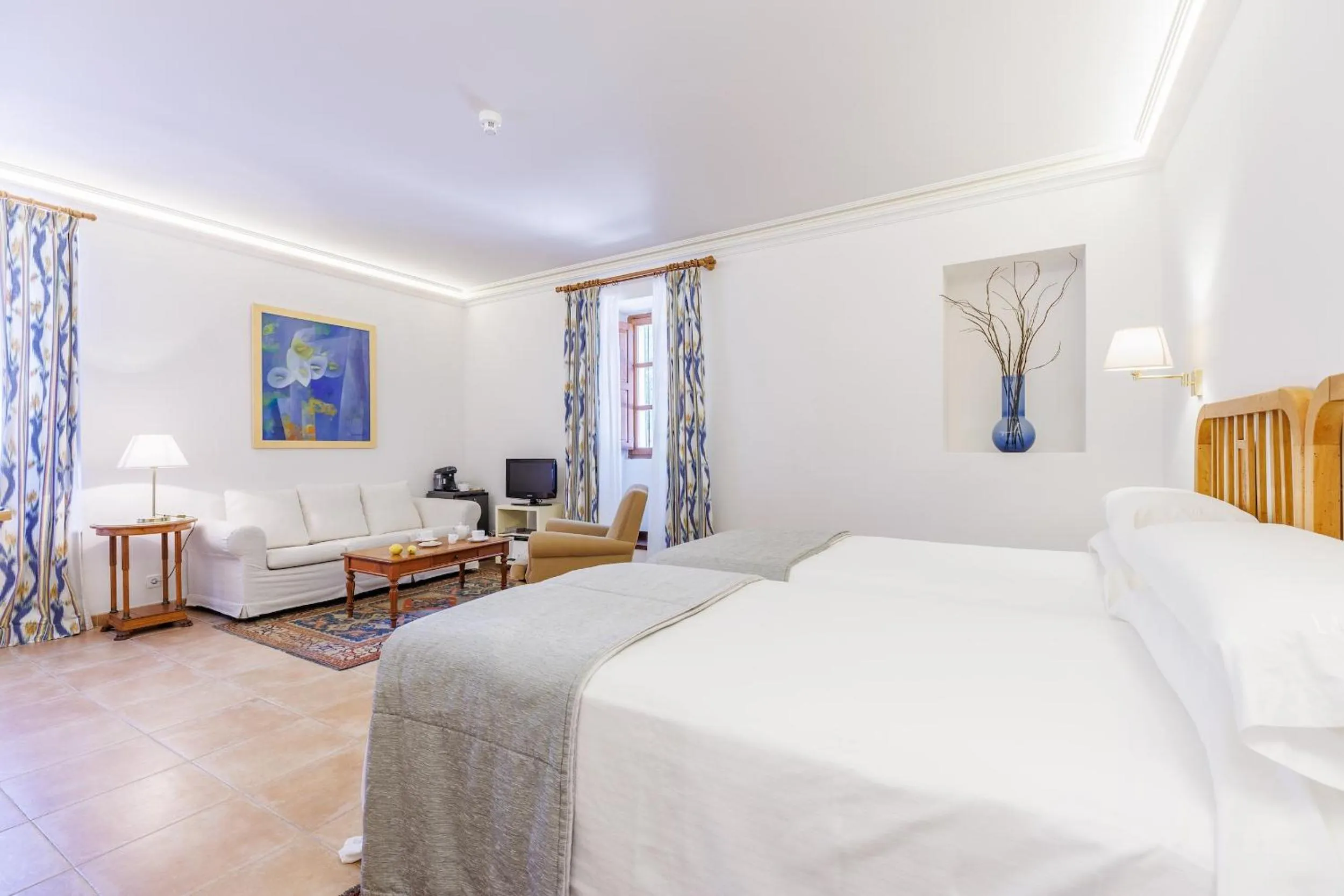 Bed in Hotel Llenaire