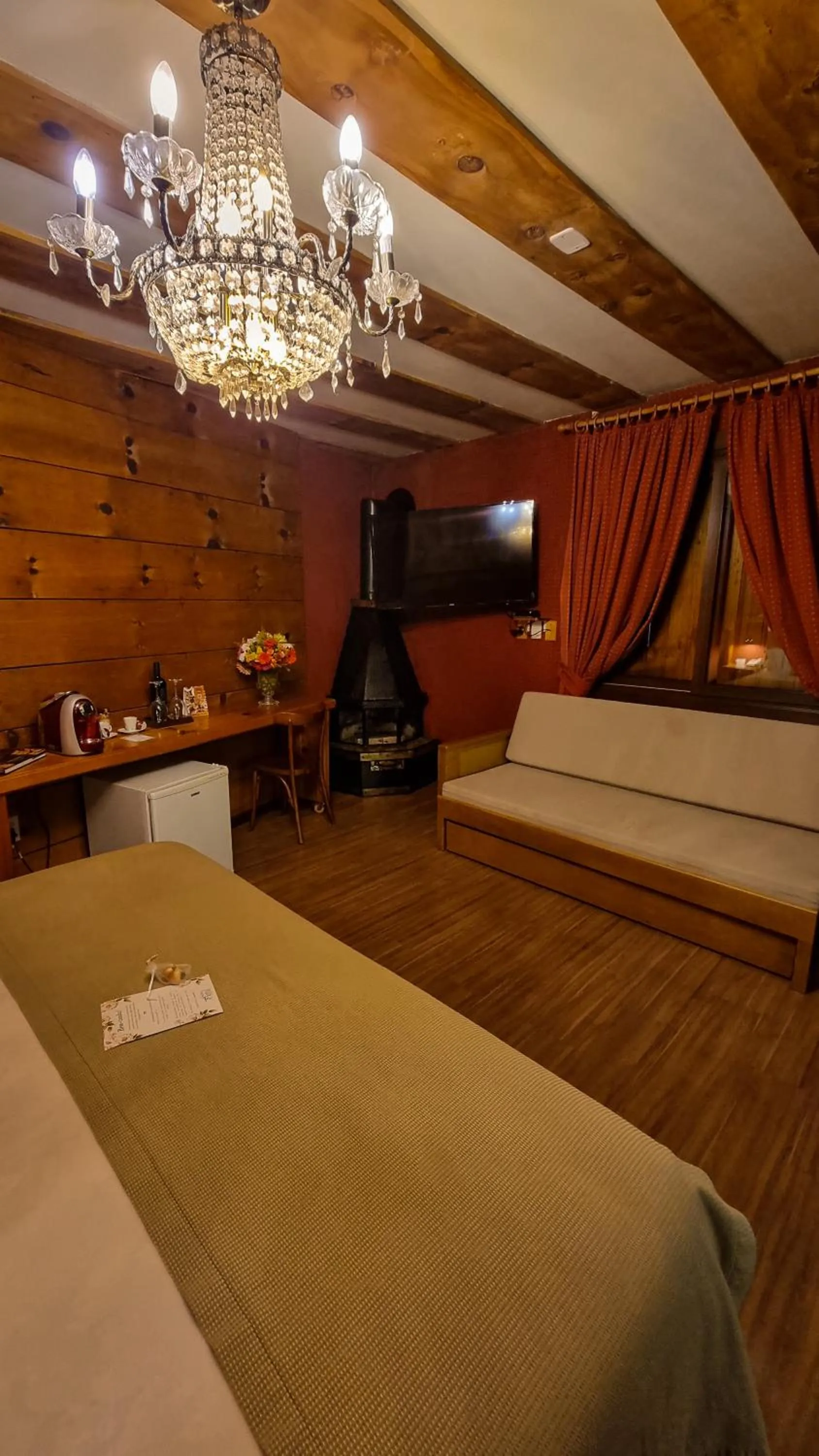 Photo of the whole room, Bed in Hotel Giardino Di Pietra