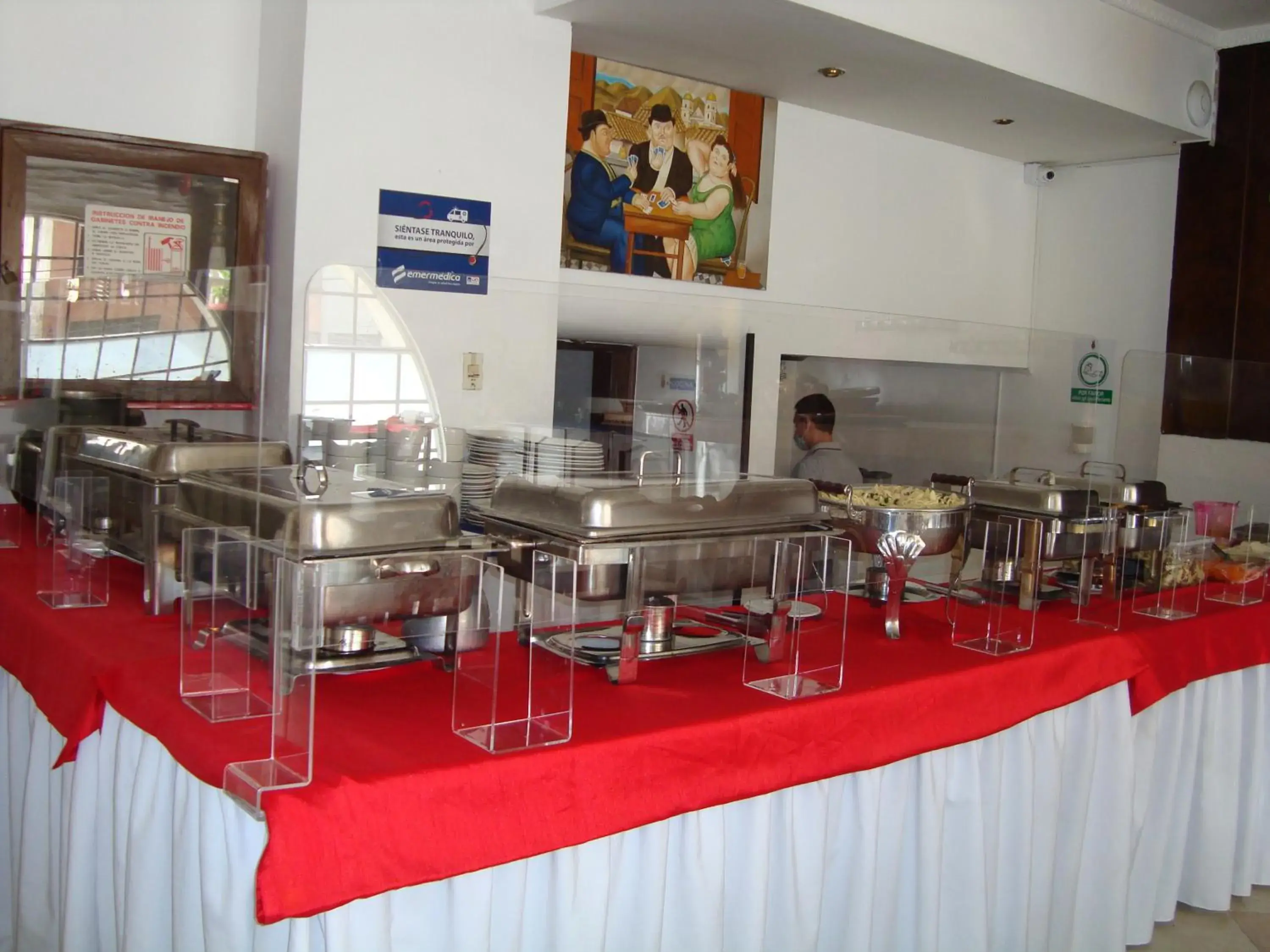 Restaurant/places to eat in Hotel Plaza Versalles Restaurant/places to eat in Hotel Plaza Versalles