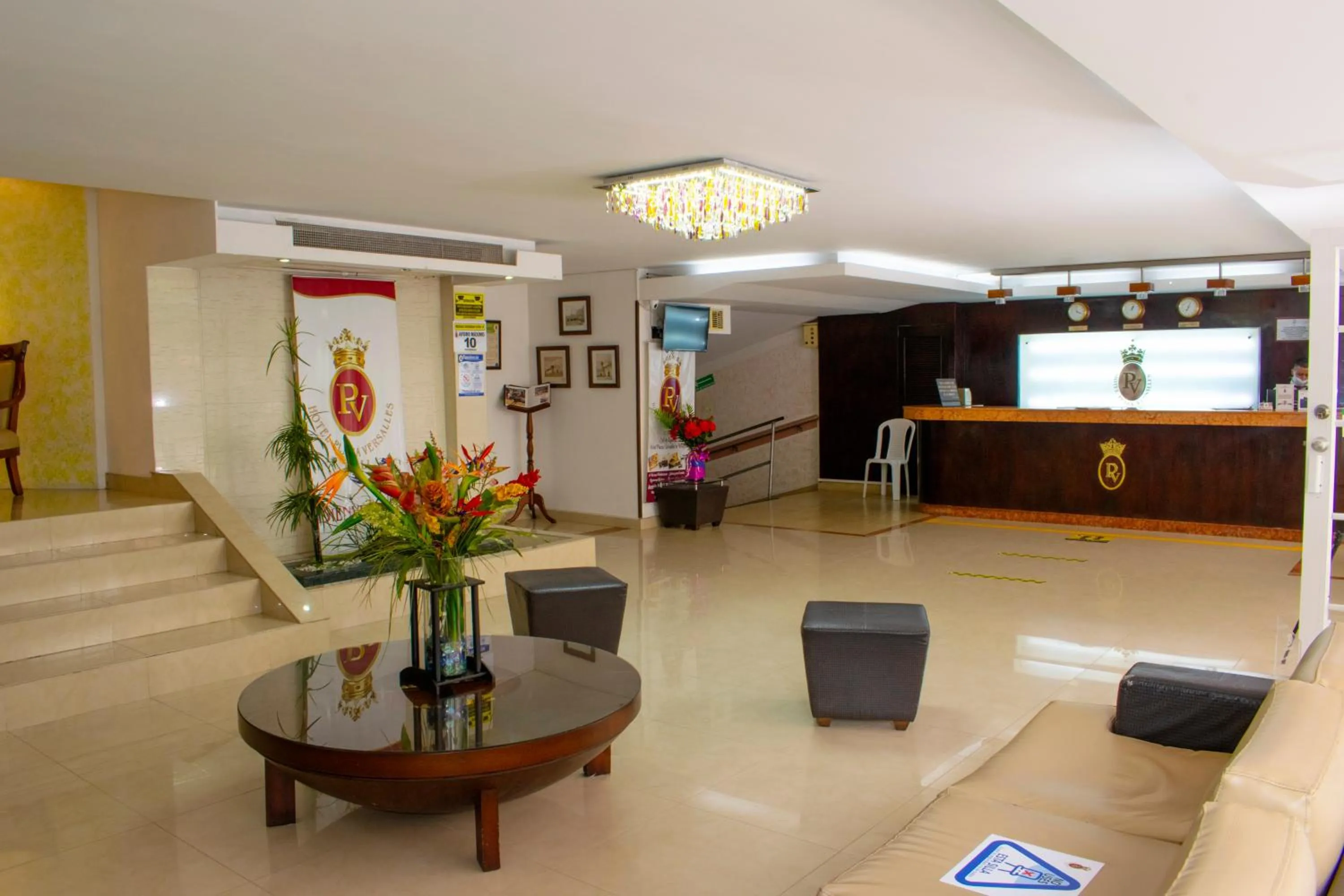 Lobby or reception in Hotel Plaza Versalles