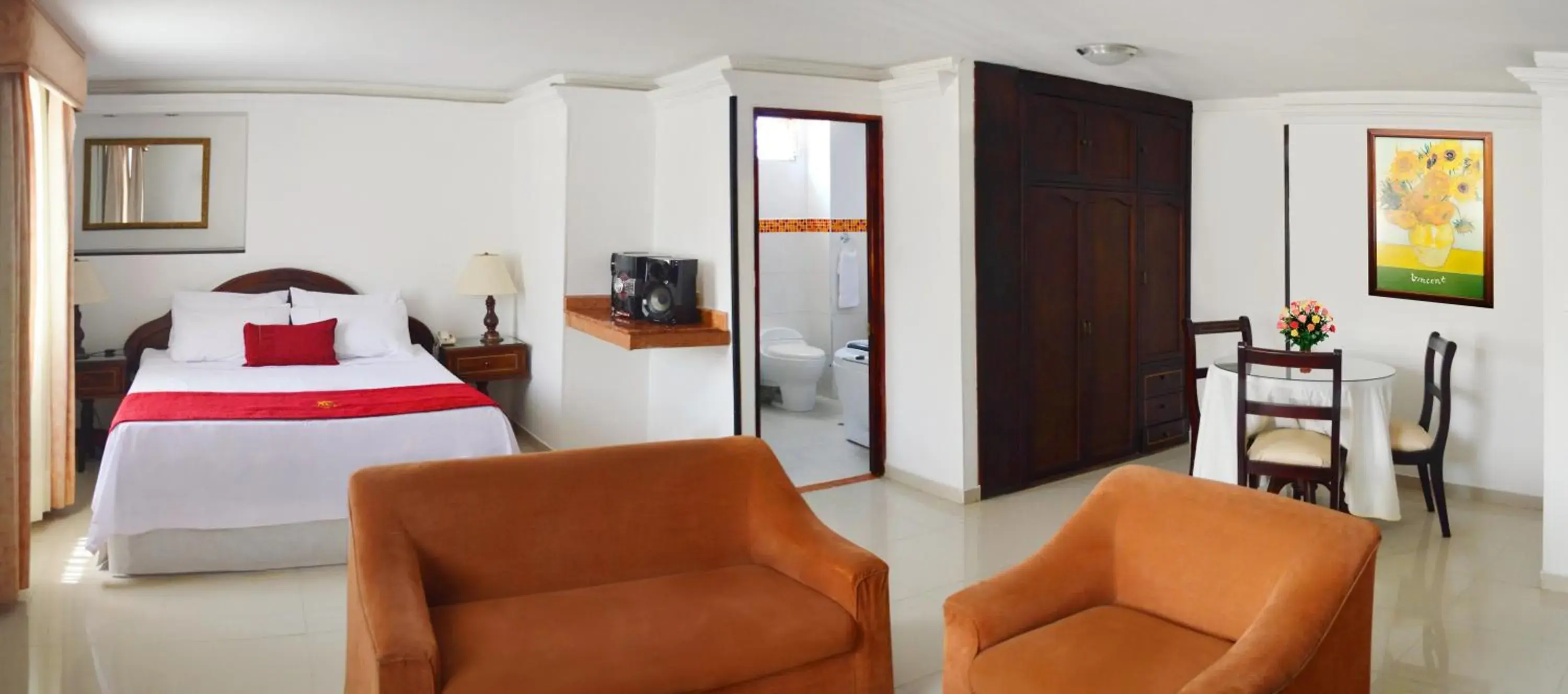 Junior Suite in Hotel Plaza Versalles Junior Suite in Hotel Plaza Versalles