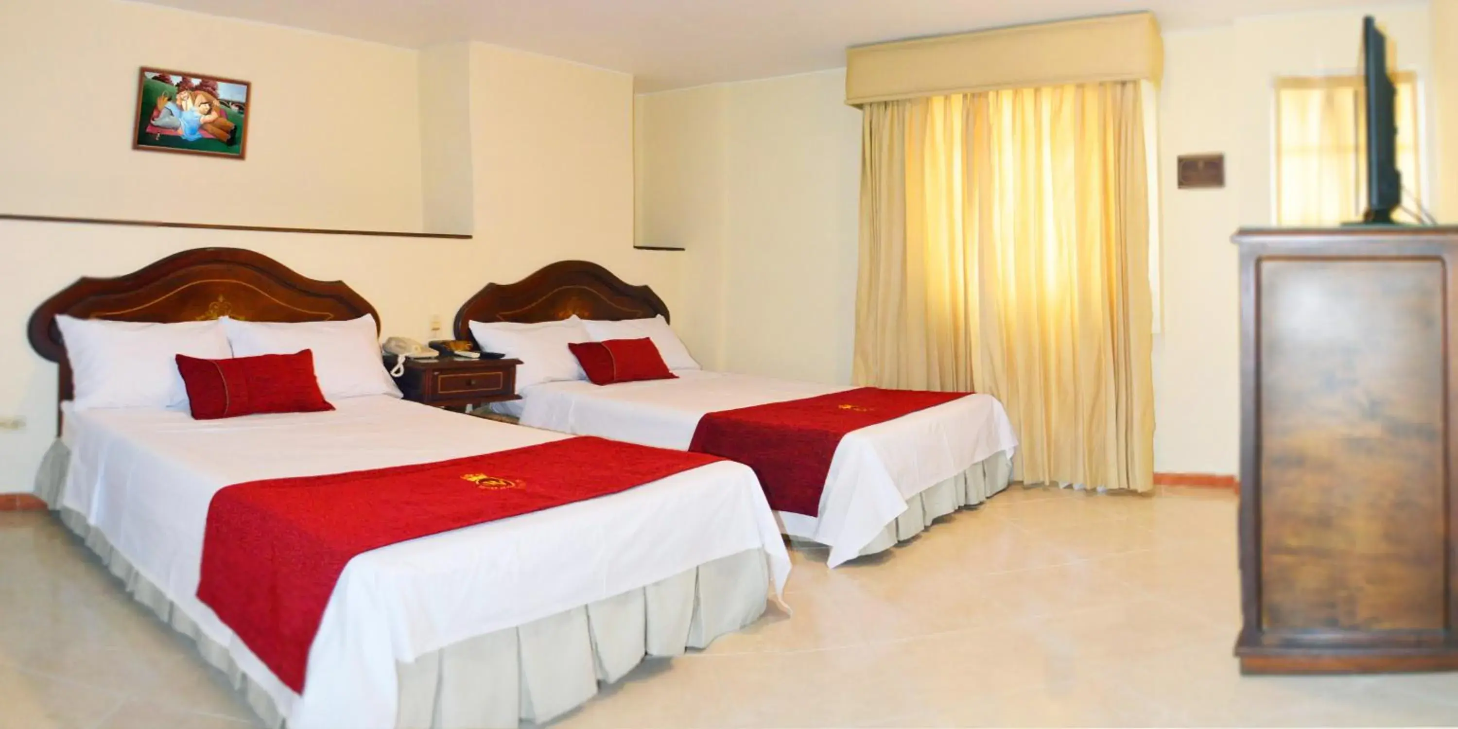 Bed in Hotel Plaza Versalles Bed in Hotel Plaza Versalles