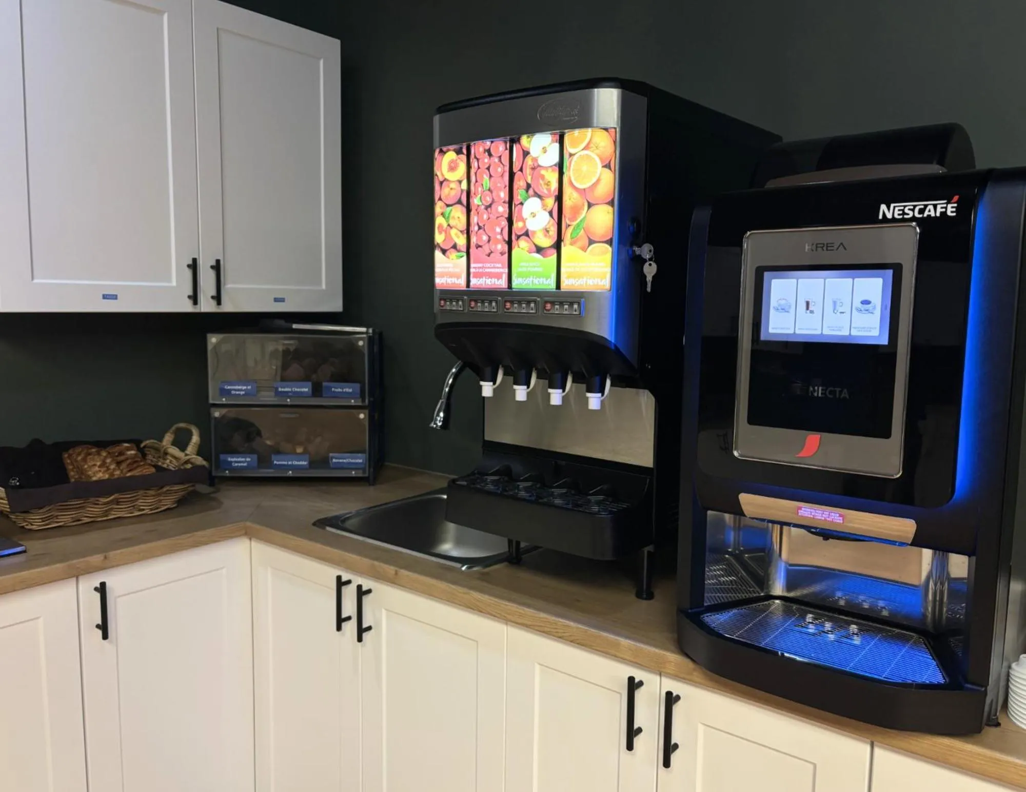Coffee/tea facilities in Hotel des Eskers
