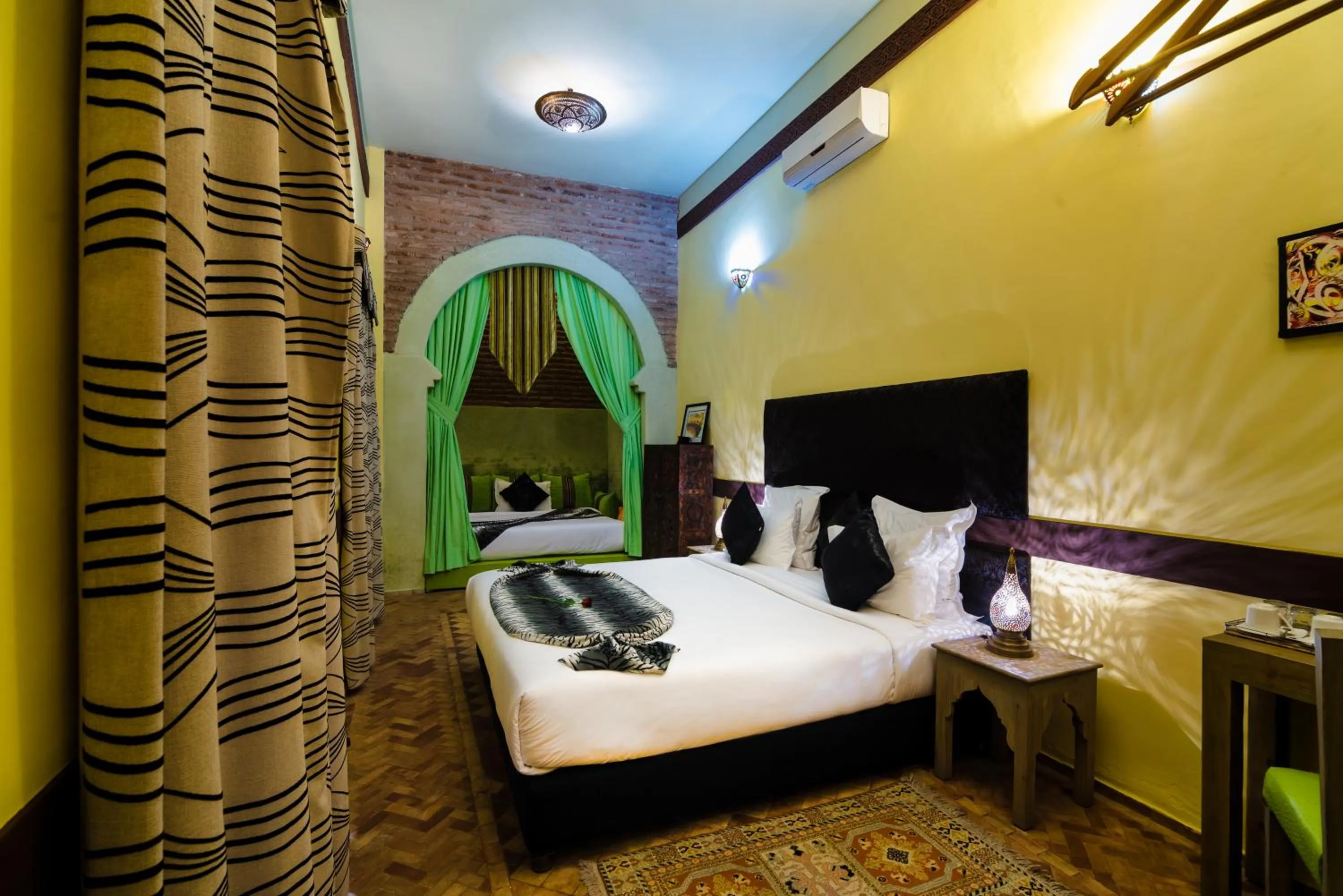 Photo of the whole room, Bed in Riad Dar Alif & SPA