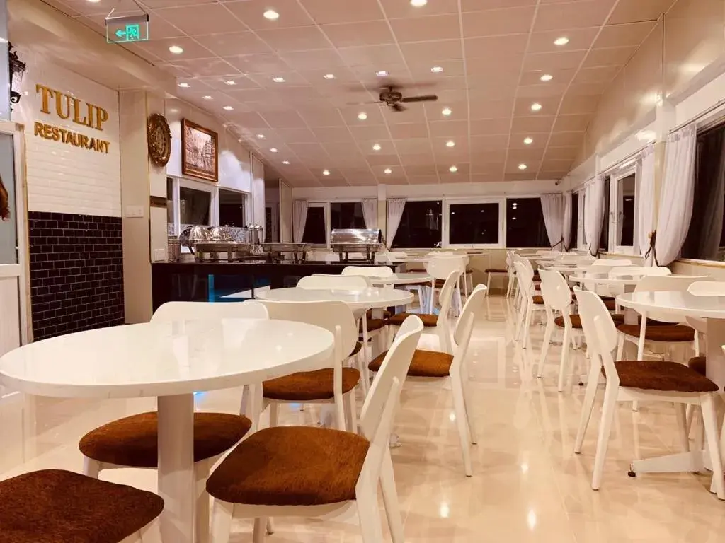 Property building in Tulip City View Property building in Tulip City View