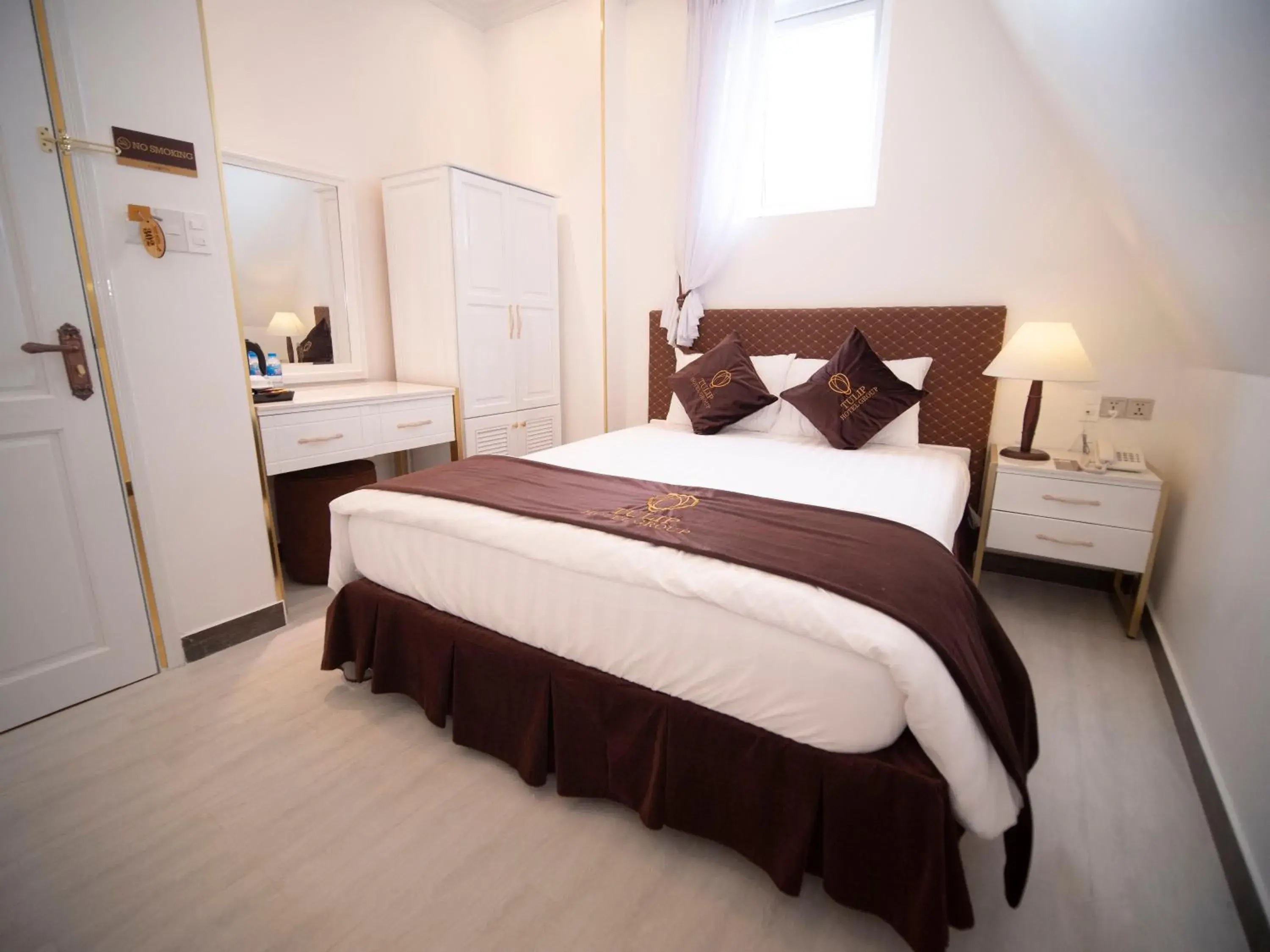 Bed in Tulip City View Bed in Tulip City View