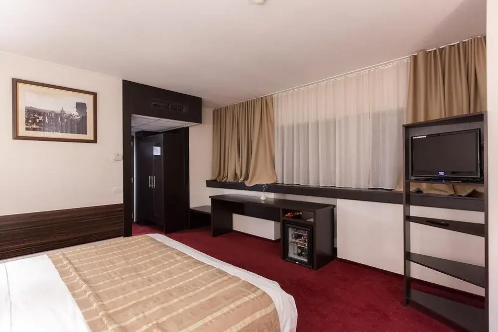 Double Room in Ramada Iasi City Center Double Room in Ramada Iasi City Center