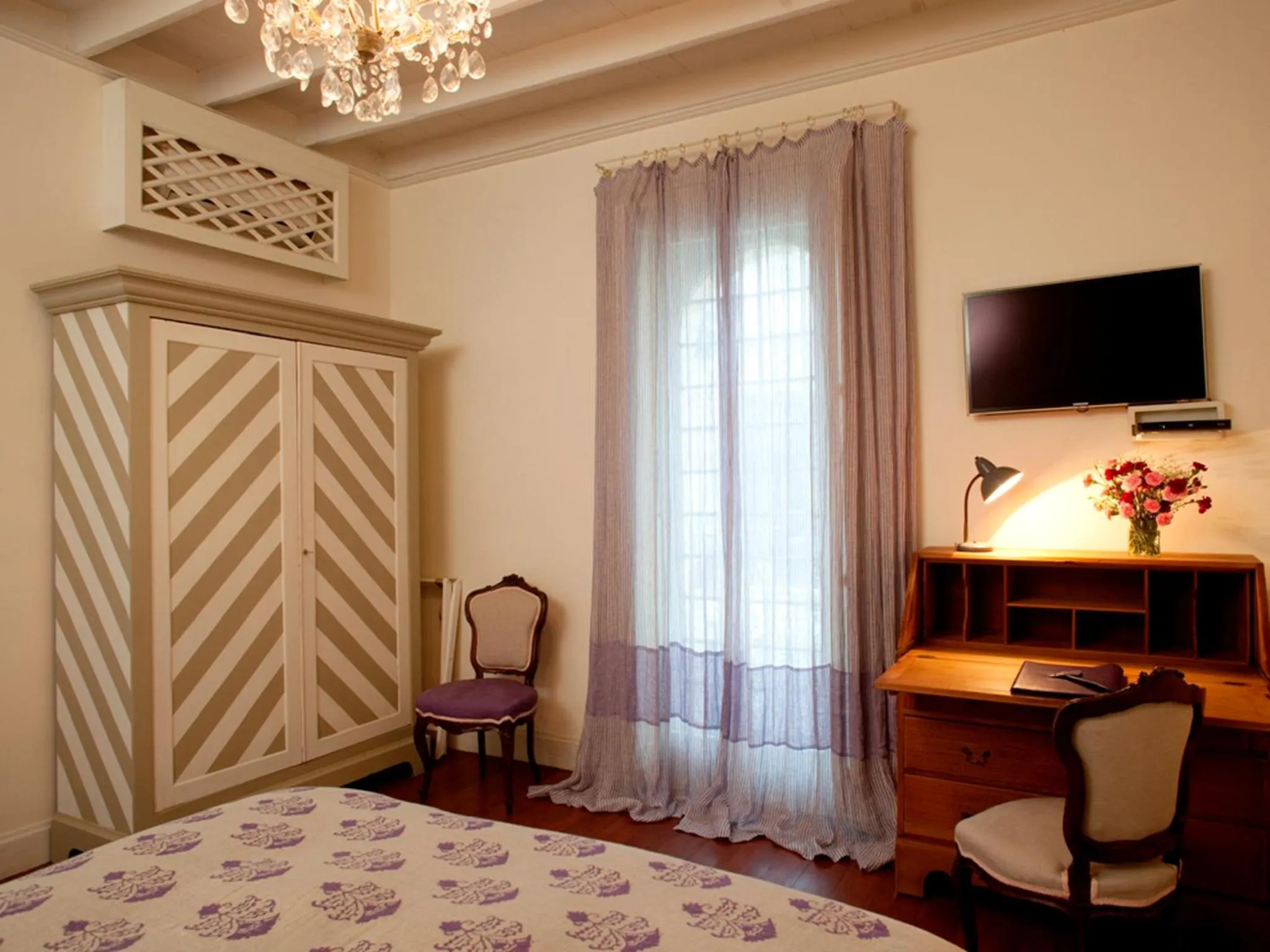 Photo of the whole room, Bed in Quinta Miraflores Boutique Hotel