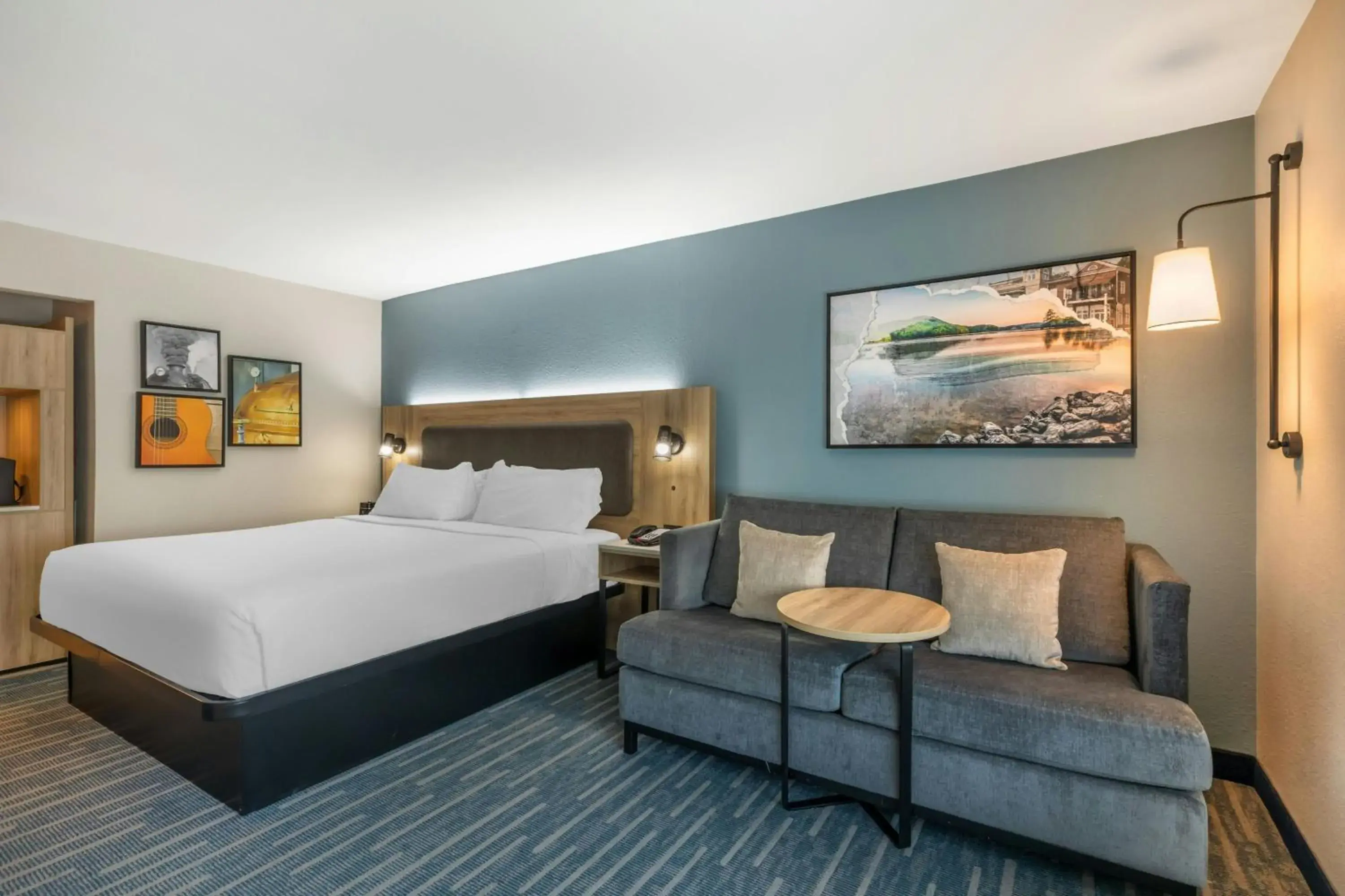 Photo of the whole room, Bed in Sugarloaf Hotel & Suites Duluth Photo of the whole room, Bed in Sugarloaf Hotel & Suites Duluth