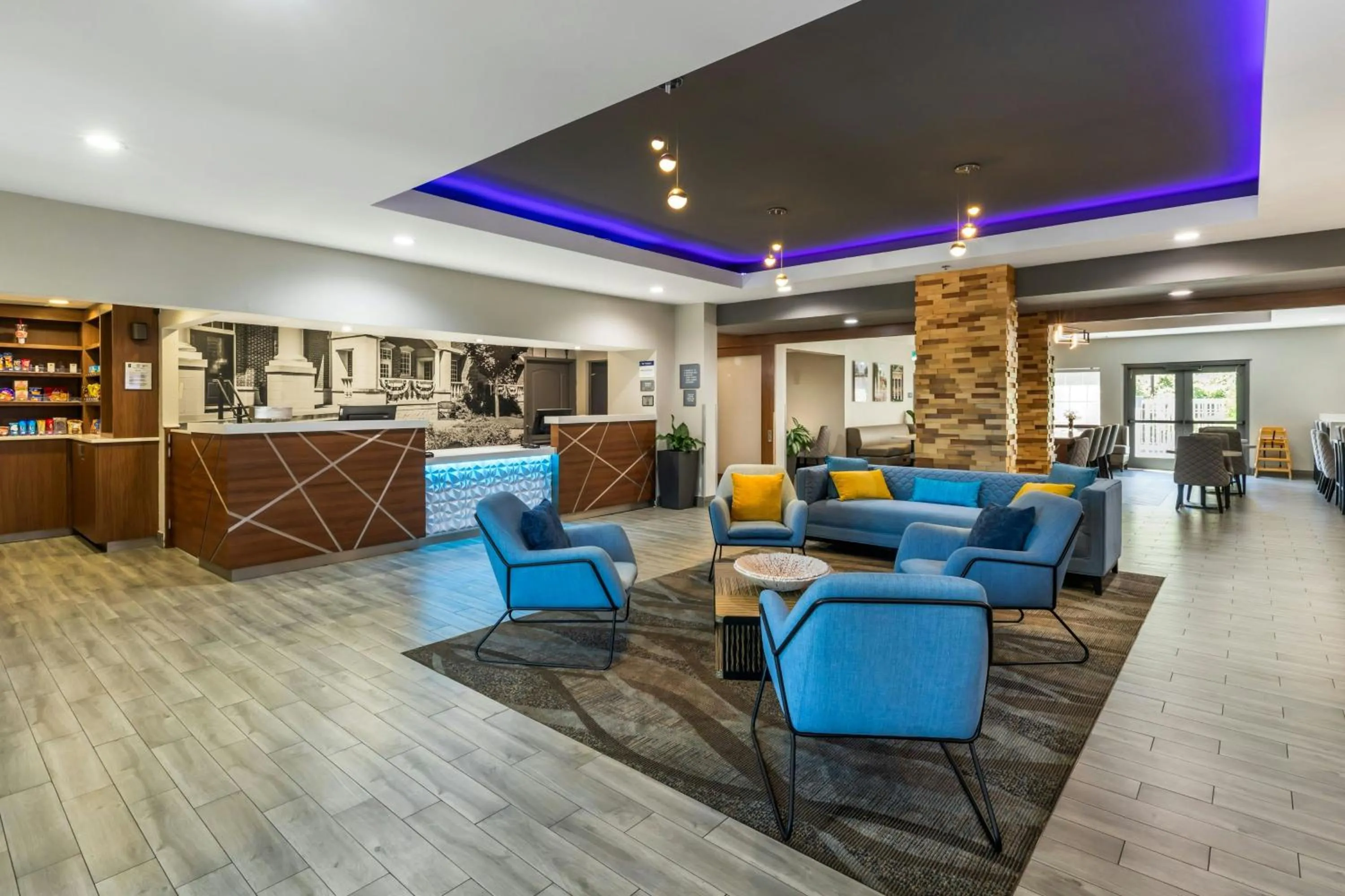 Lobby or reception in Sugarloaf Hotel & Suites Duluth