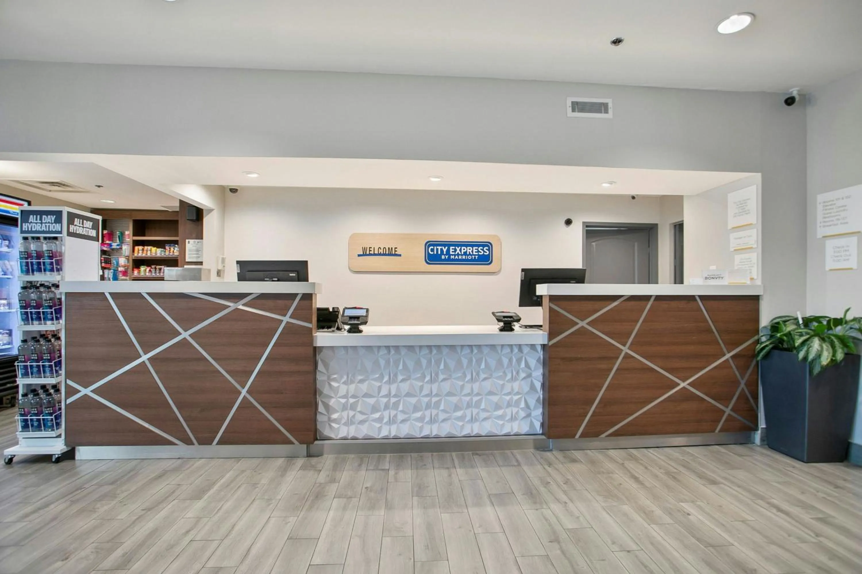 Lobby or reception in City Express by Marriott Duluth