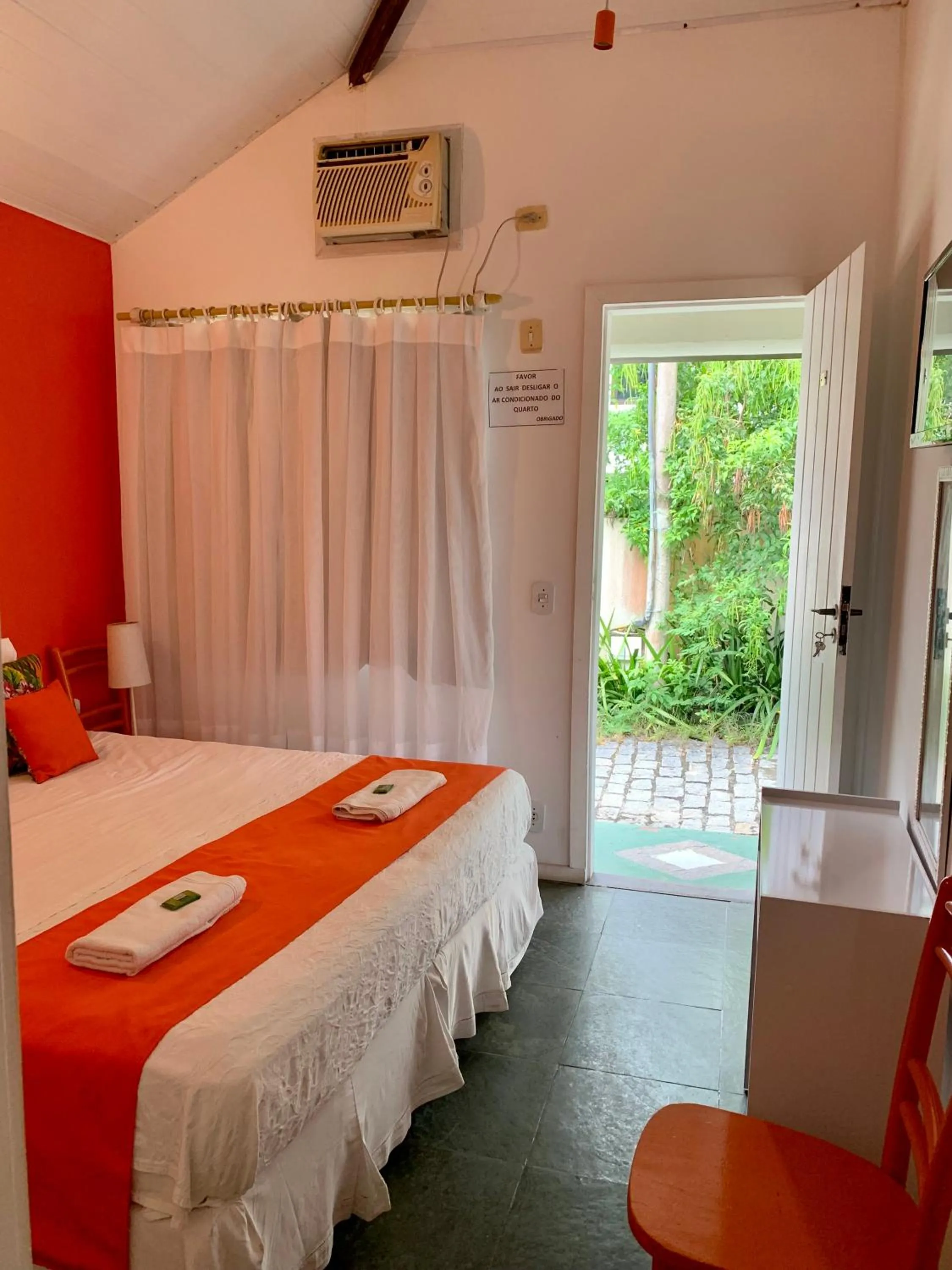 Bedroom, Bed in Pousada Mainá