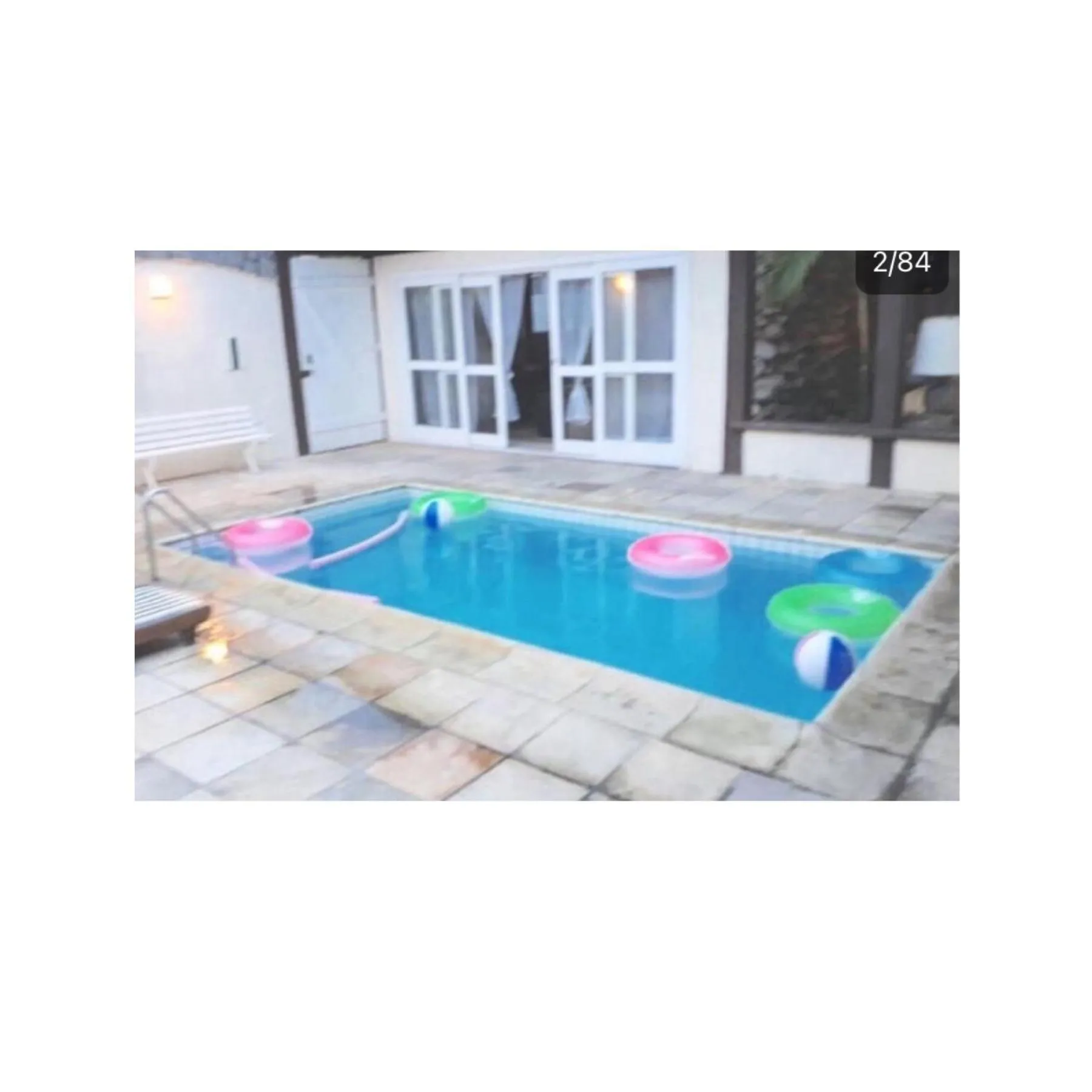 Swimming pool in Pousada Mainá