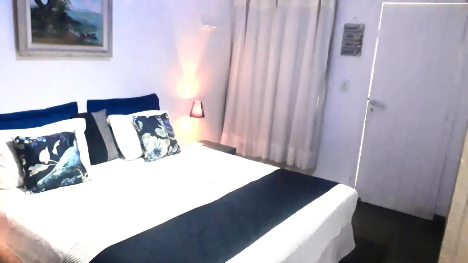 Photo of the whole room, Bed in Pousada Mainá