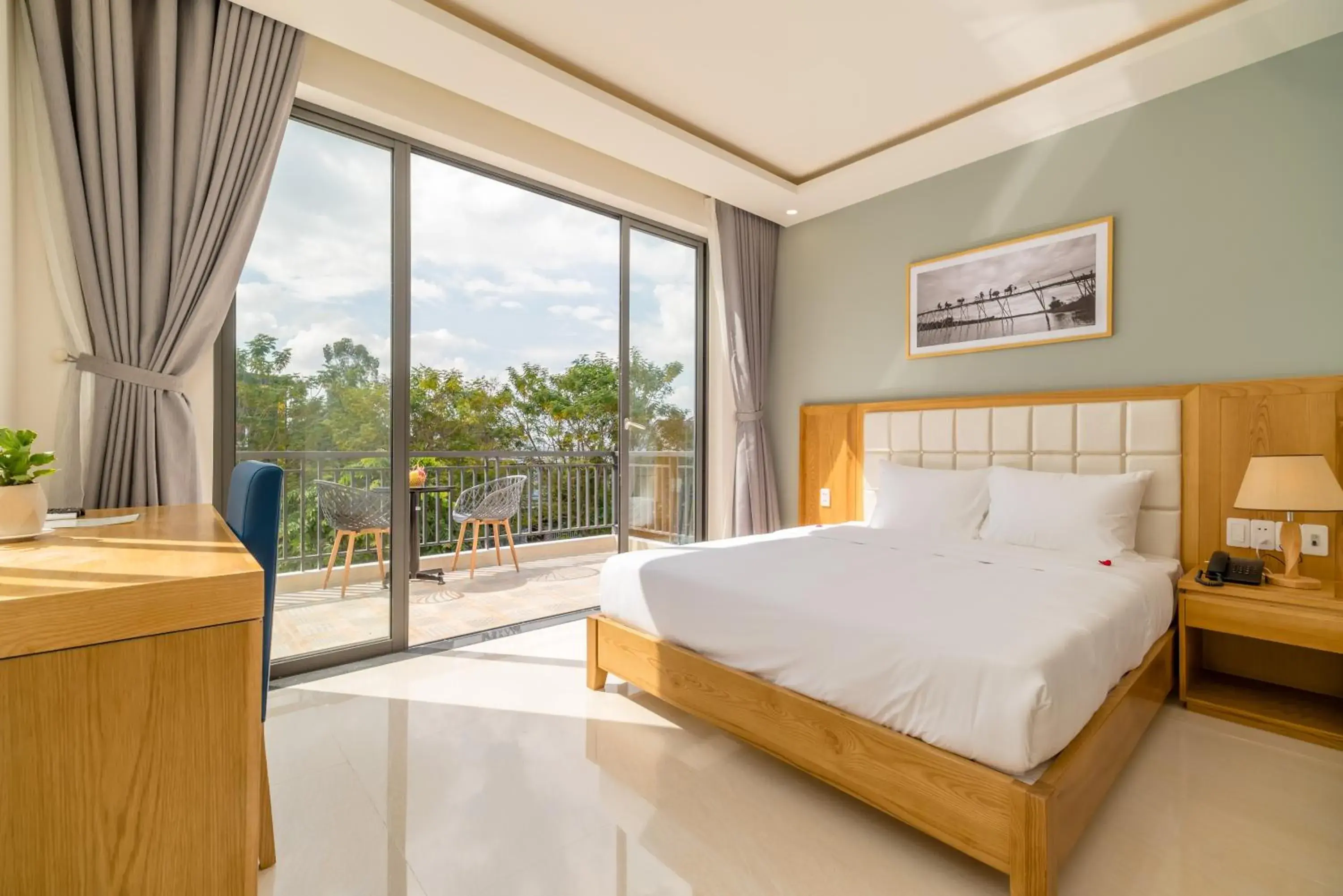 Double Room with Balcony in Babylon Hoi An Central Villa Double Room with Balcony in Babylon Hoi An Central Villa