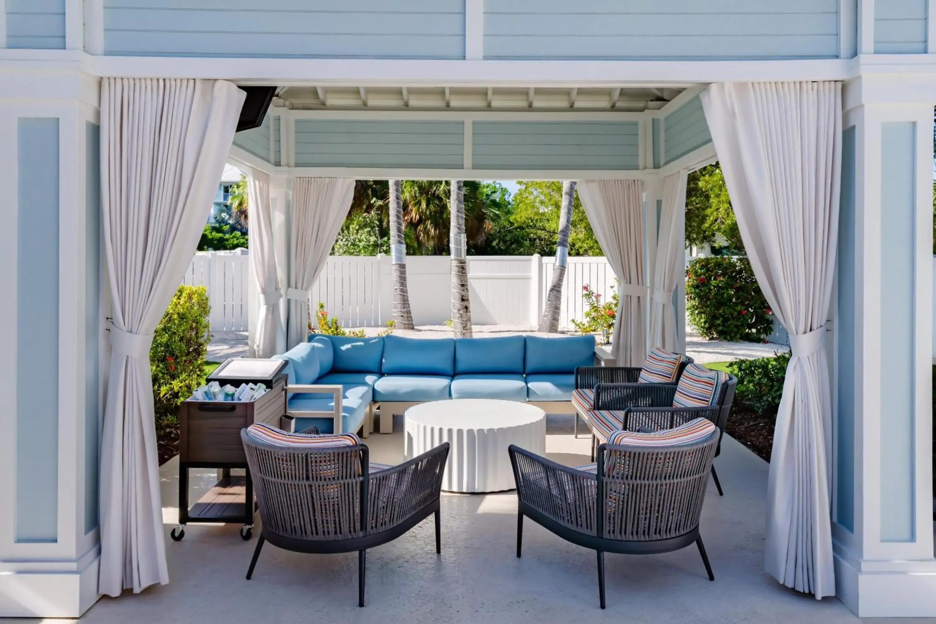 Pool view in DoubleTree by Hilton Grand Key Resort Pool view in DoubleTree by Hilton Grand Key Resort