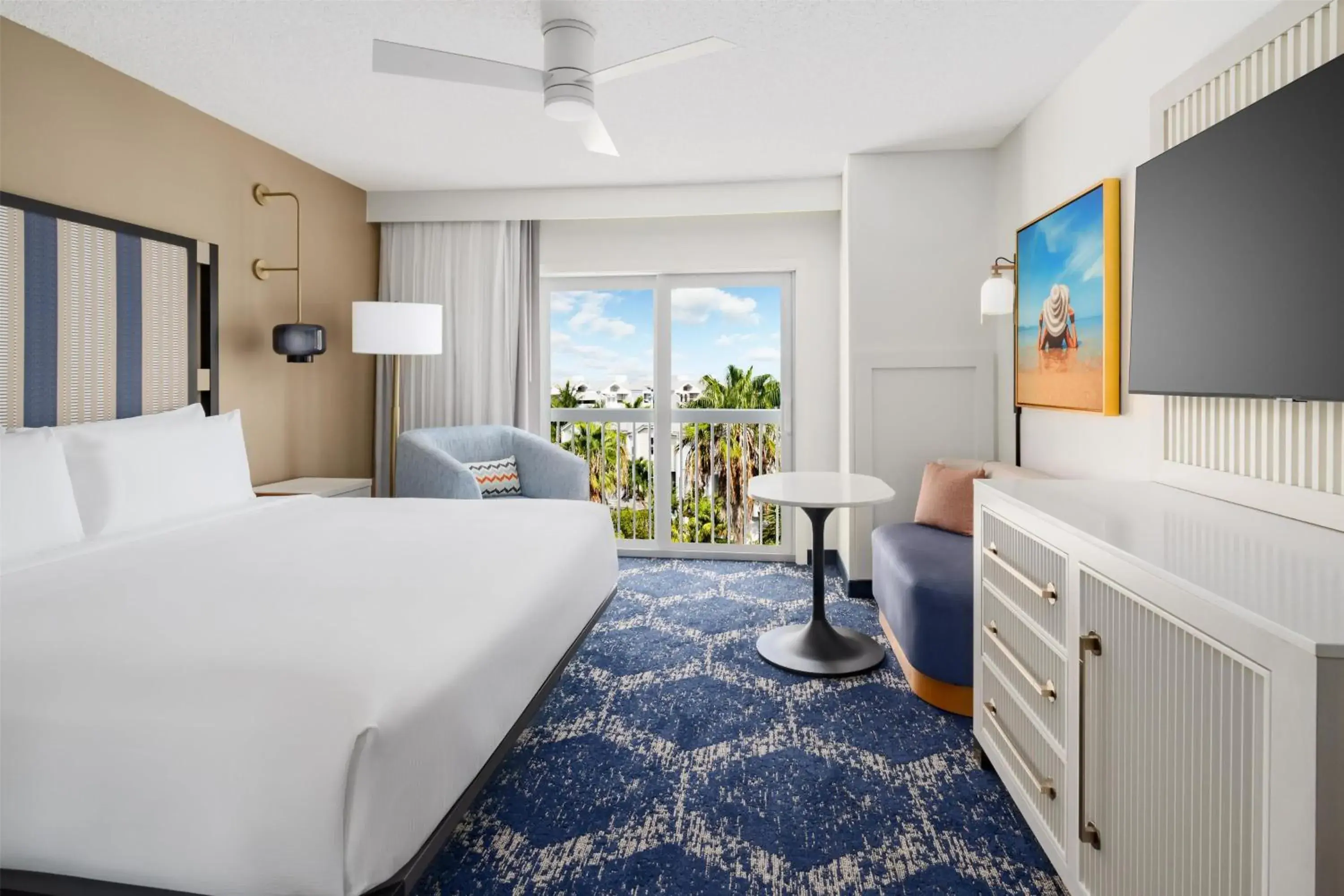 Bed in DoubleTree by Hilton Grand Key Resort Bed in DoubleTree by Hilton Grand Key Resort