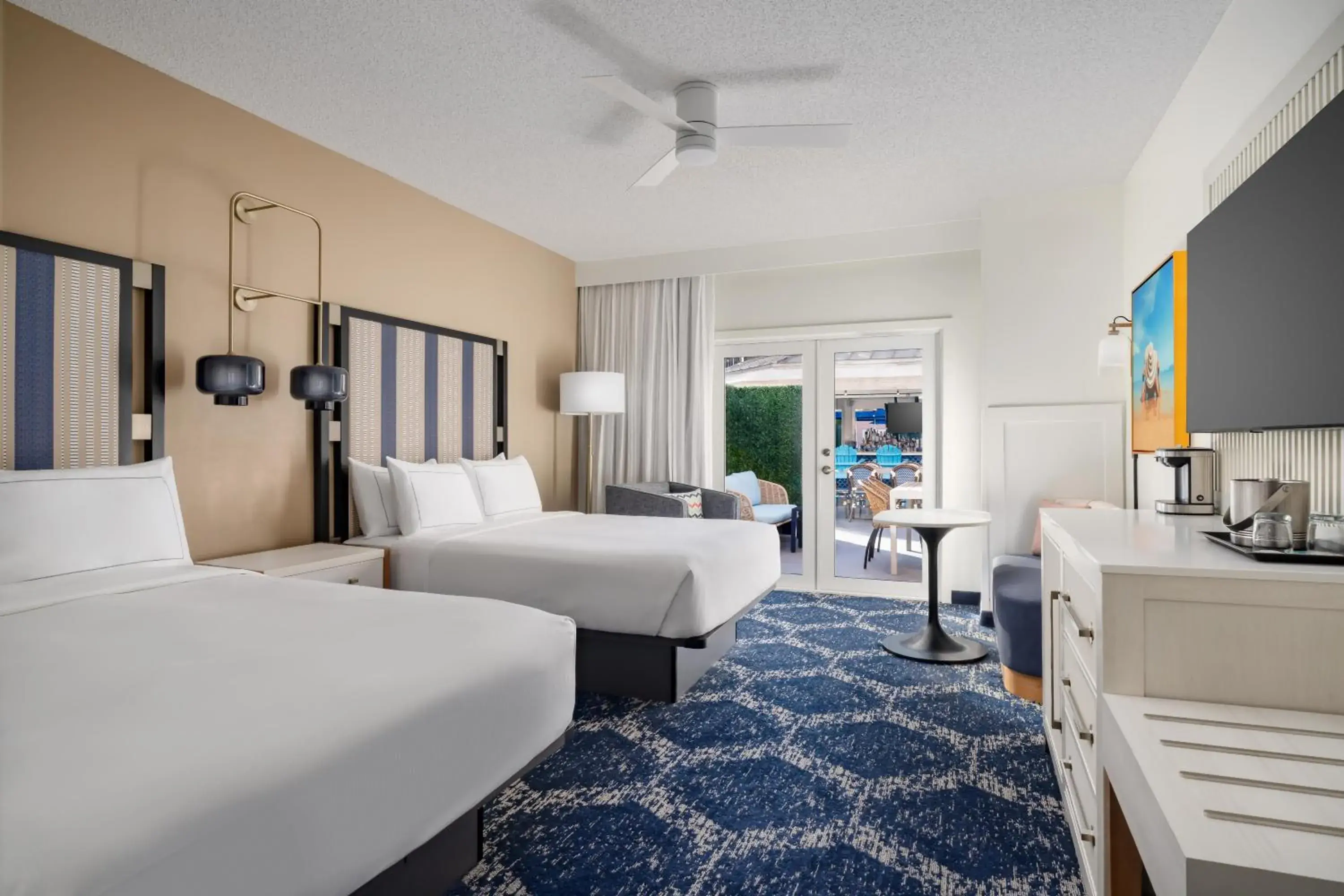 Bed in DoubleTree by Hilton Grand Key Resort Bed in DoubleTree by Hilton Grand Key Resort